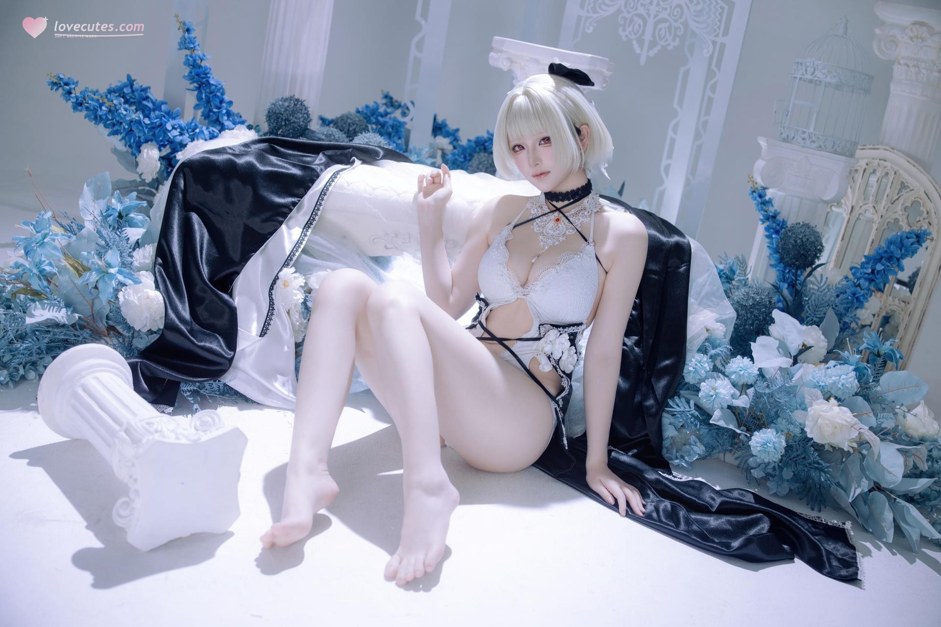 [cosplay] 屿鱼 - 碧蓝航线 可畏 同人礼服：黑白礼服白丝美腿冰蓝布景 63P