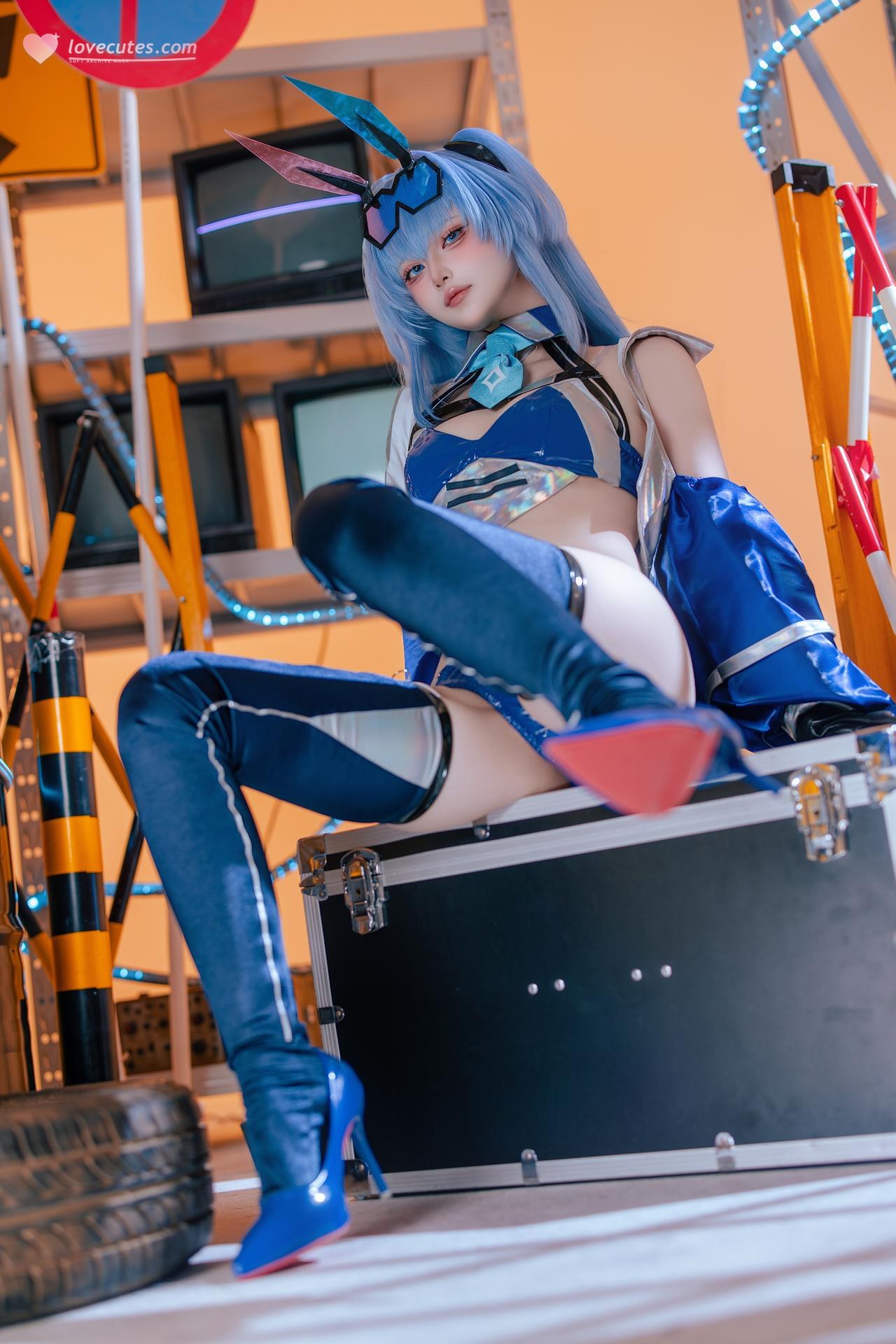 [cosplay] 屿鱼 - 碧蓝航线 花园 ชุดแข่งรถ：ชุดแข่งรถสีน้ำเงิน ฉากมอเตอร์ไซค์ ขาเรียว 82P