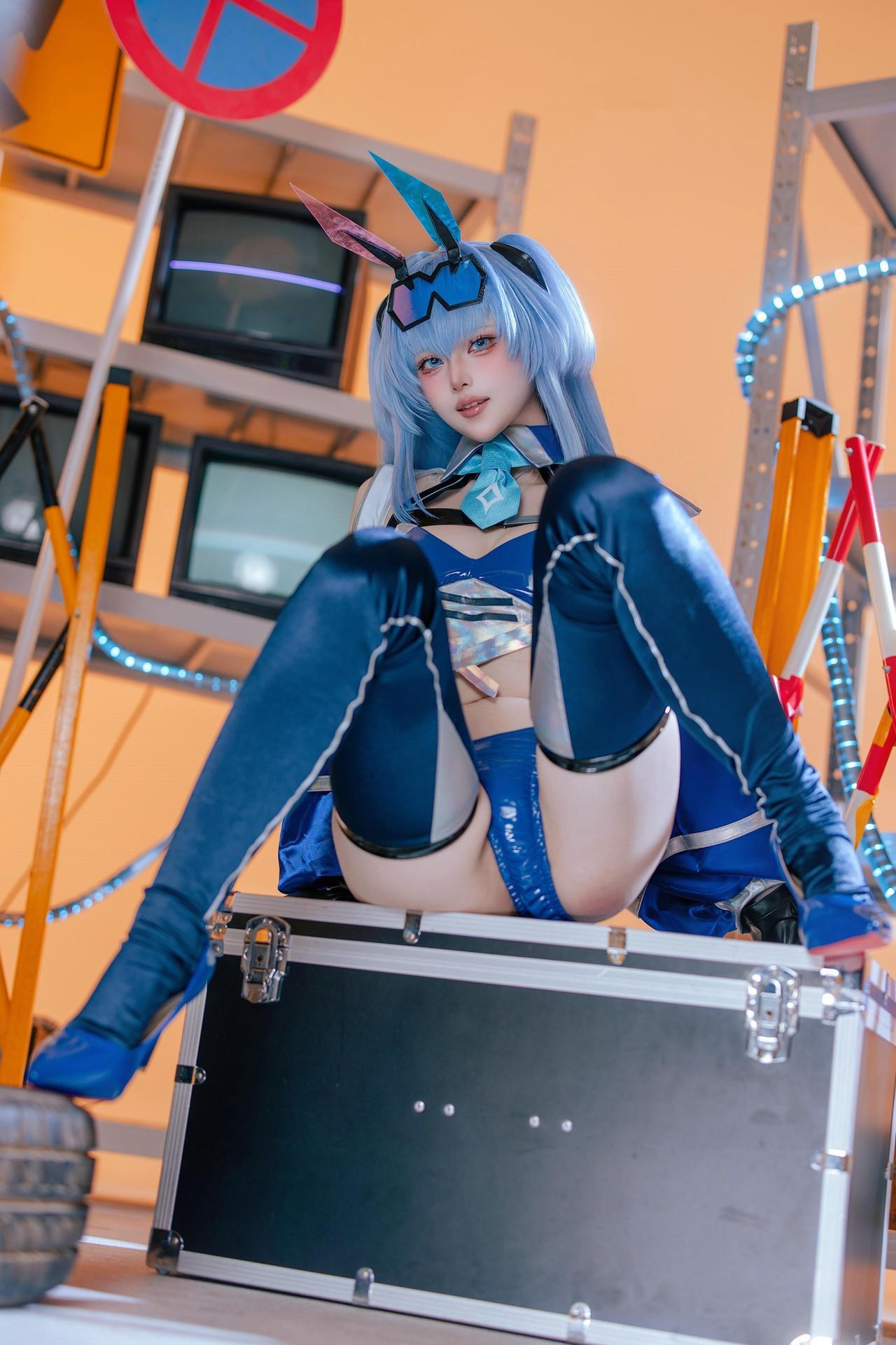 [cosplay] 屿鱼 - 碧蓝航线 花园 ชุดแข่งรถ：ชุดแข่งรถสีน้ำเงิน ฉากมอเตอร์ไซค์ ขาเรียว 82P