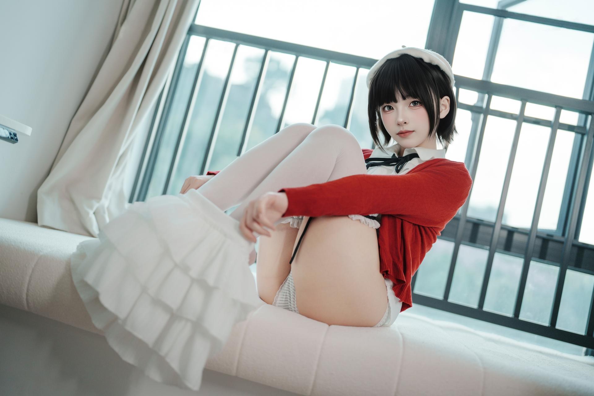 [写真] Bangni邦尼 - 春日遊：赤いカーディガン、白いスカート、白いストッキングの屋外写真 82P8V