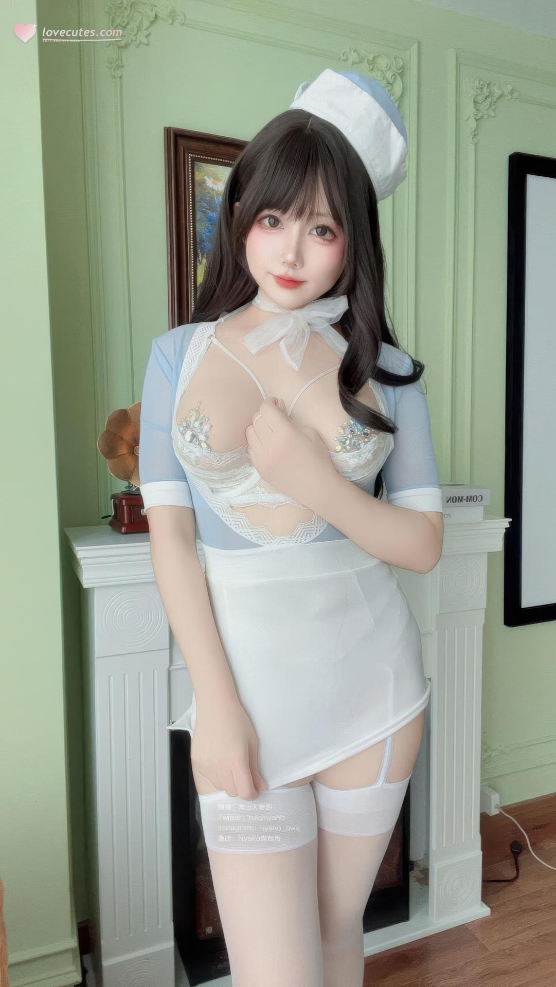 [私房] Nyako喵子 - เซลฟี่ 36: ชุดชั้นในสไตล์พยาบาลสีขาว ถุงน่องขาว เซลฟี่ 49P
