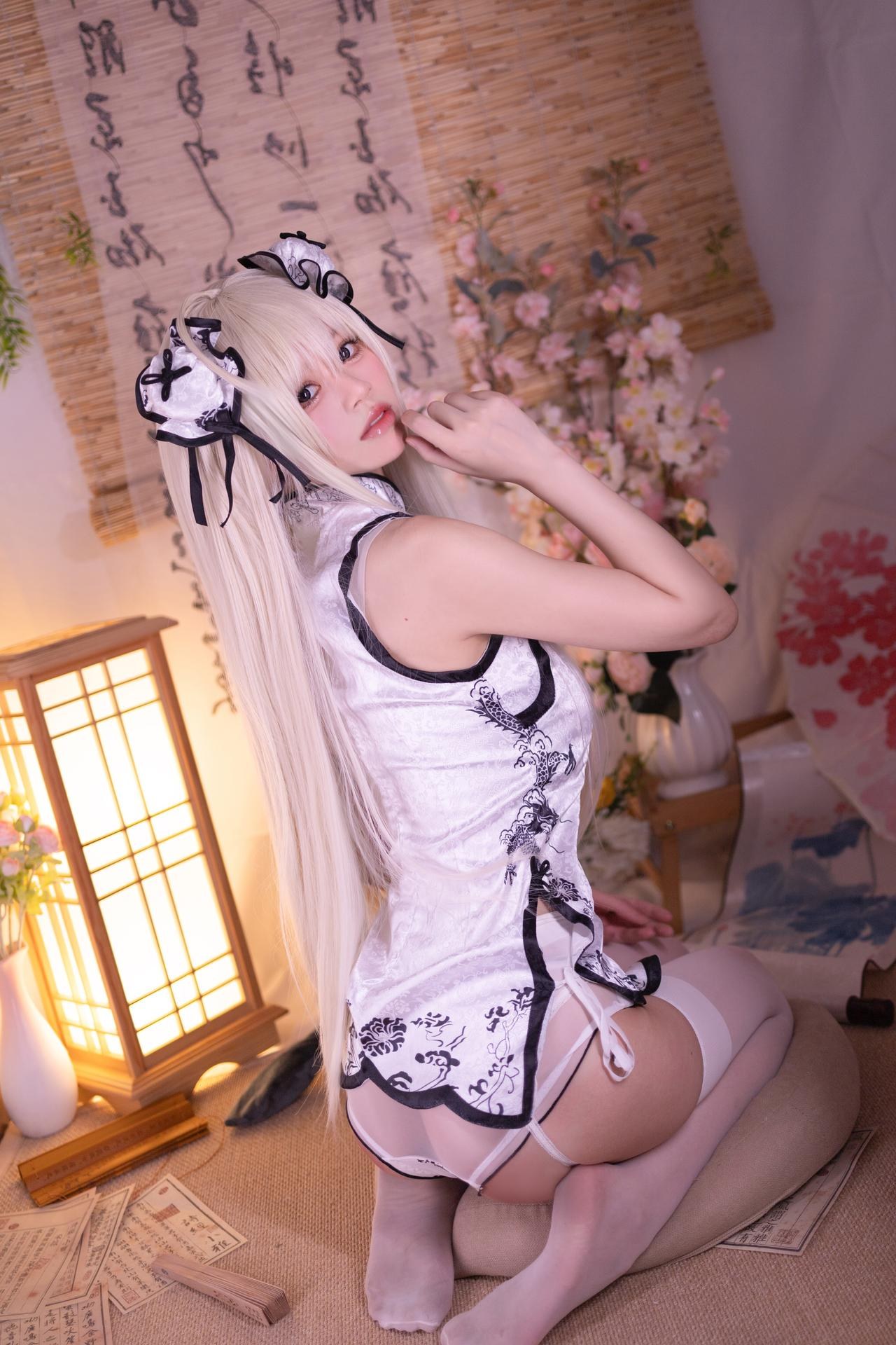 [cosplay] 星黛鹿鹿 - 缘之空 穹妹旗袍：白发旗袍白丝大尺度 62P