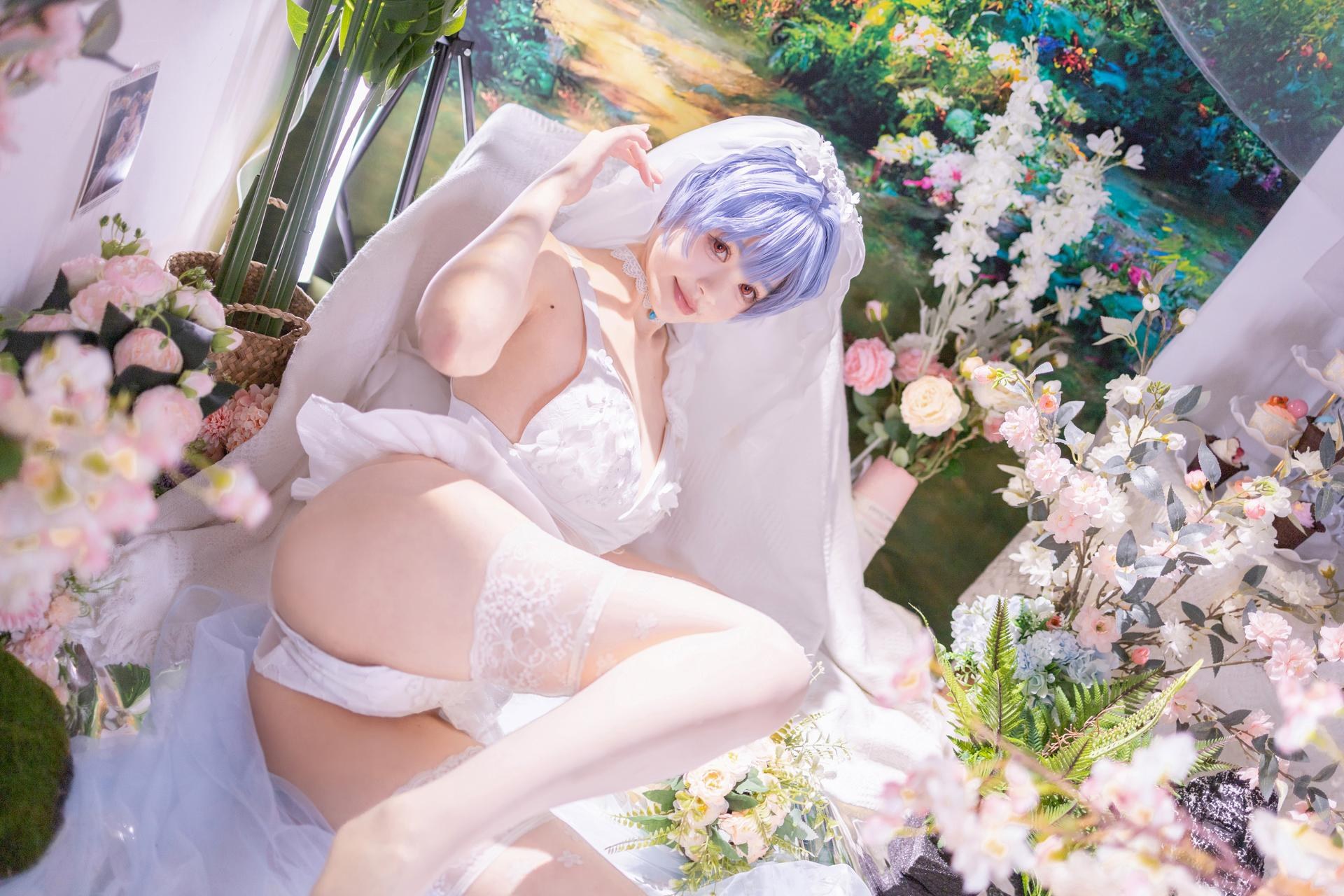 [cosplay] 星黛鹿鹿 - EVA อายานามิ เรย์ ชุดเจ้าสาว: ผมสีน้ำเงิน ผ้าคลุมหน้าเจ้าสาวสีขาว ถุงน่องสีขาว 52P