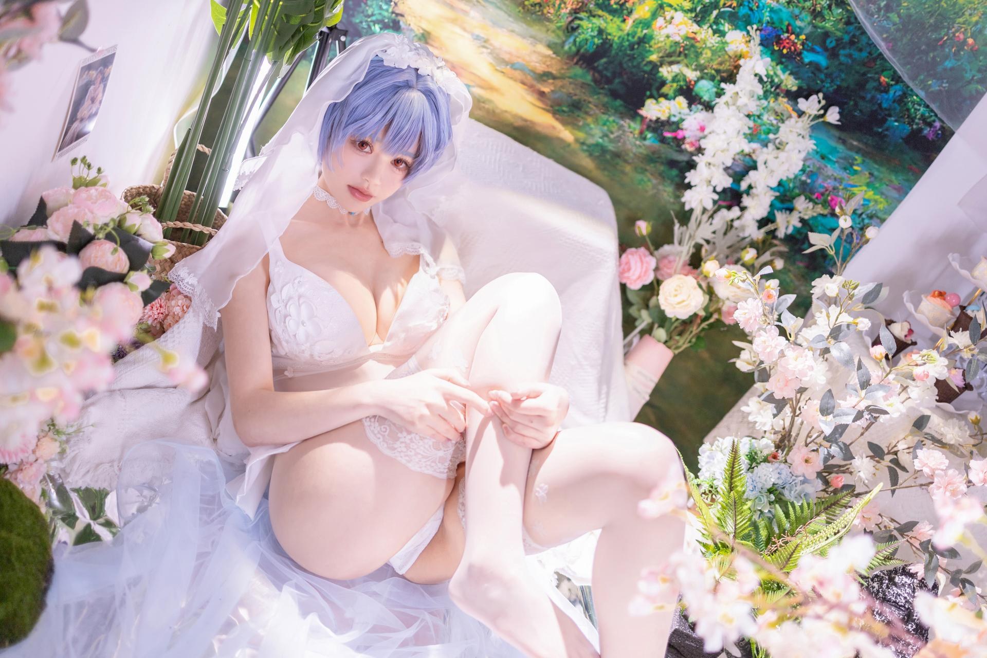 [cosplay] 星黛鹿鹿 - EVA 綾波レイ花嫁：青髪白ヴェール花嫁白ストッキング 52P