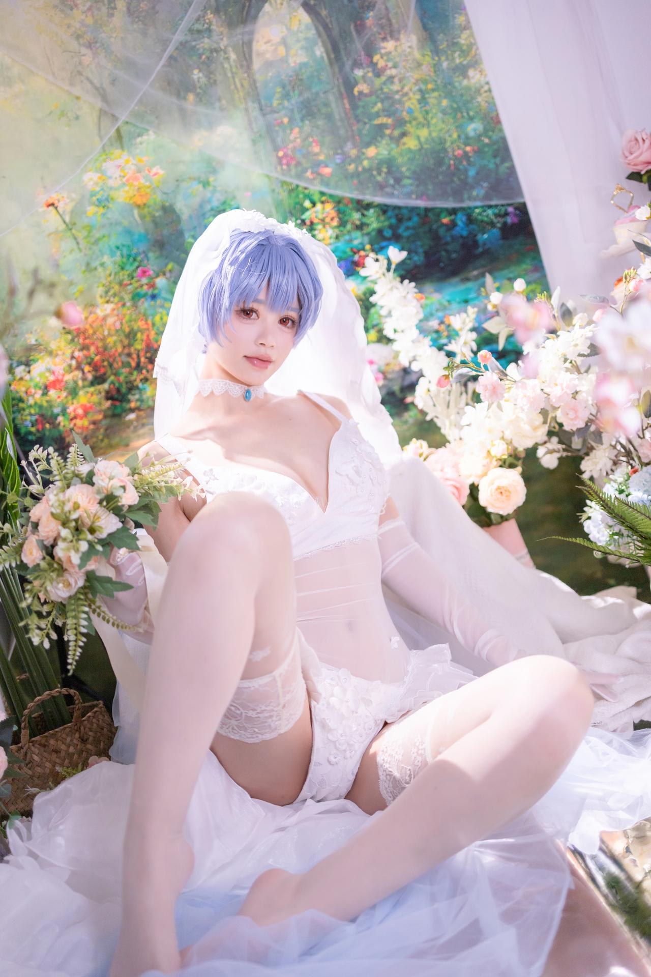[cosplay] 星黛鹿鹿 - EVA 綾波麗花嫁：藍髮白紗花嫁白絲 52P