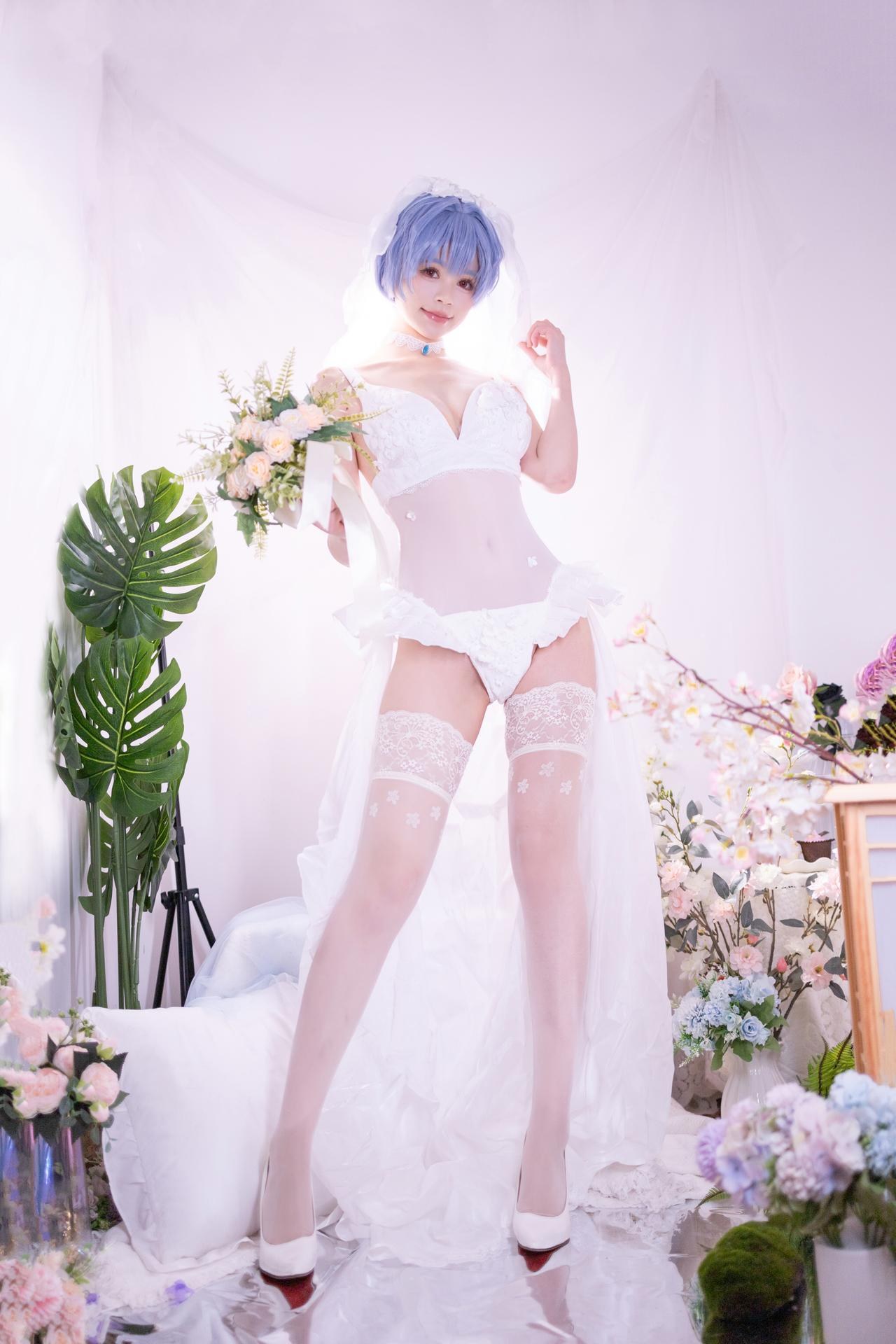 [cosplay] 星黛鹿鹿 - EVA 綾波麗花嫁：藍髮白紗花嫁白絲 52P