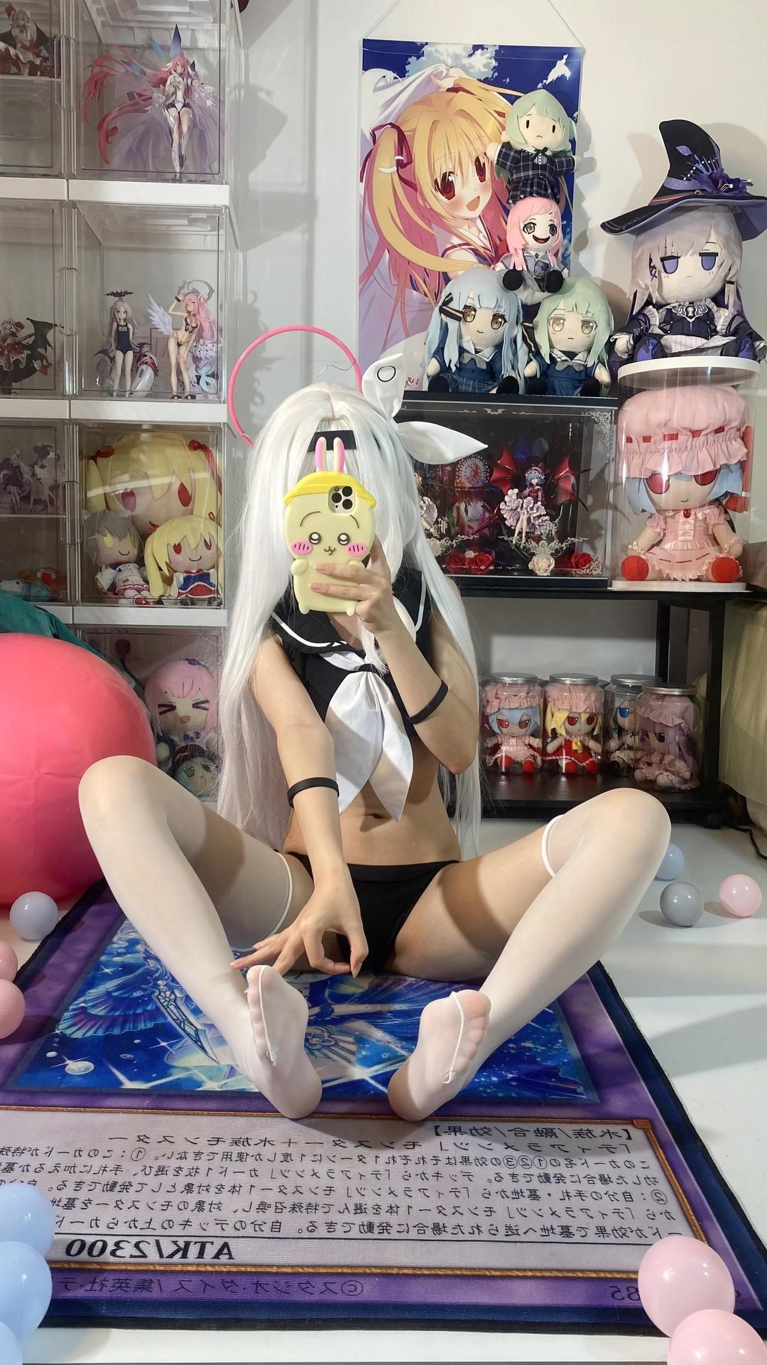 [cosplay] 白栎Shirly - 블루 아카이브 프라나 수영복：백발 흑백 수영복 미다리 113P
