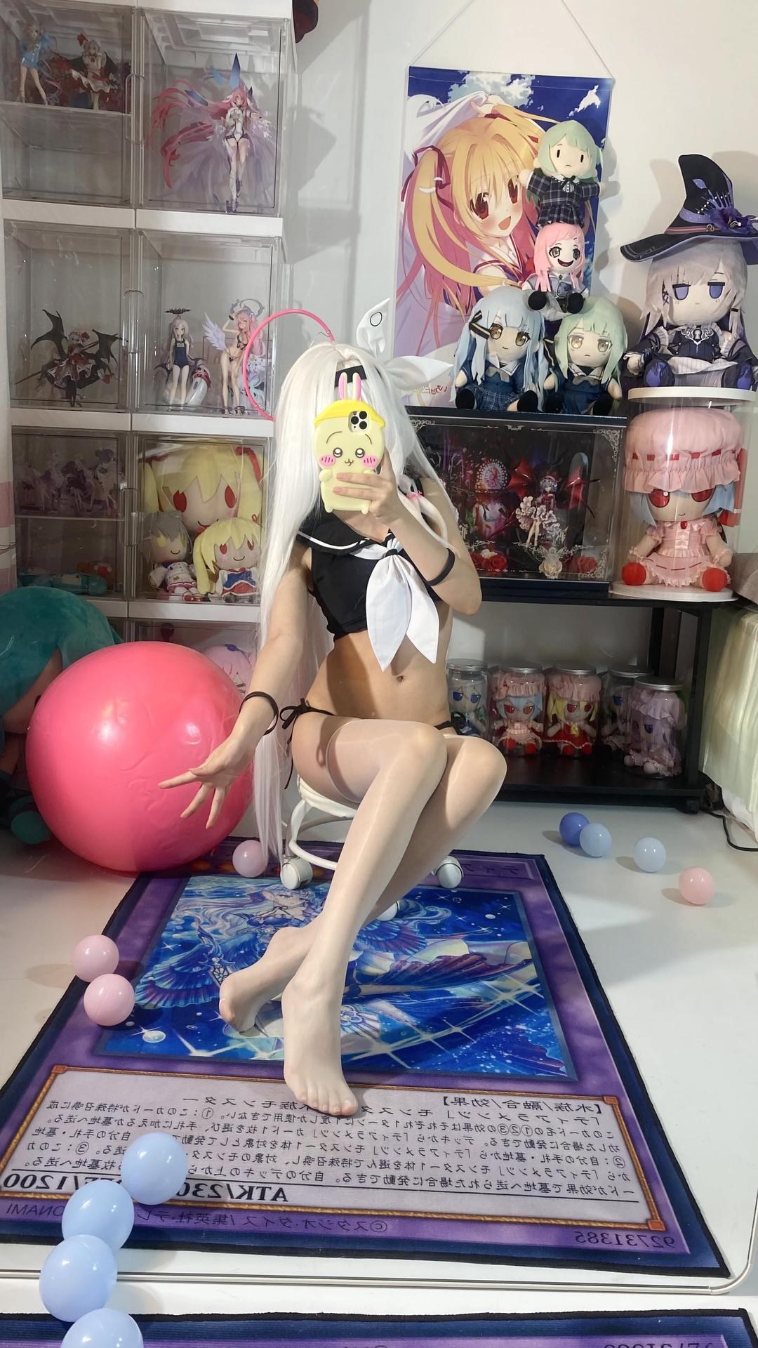 [cosplay] 白栎Shirly - 블루 아카이브 프라나 수영복：백발 흑백 수영복 미다리 113P