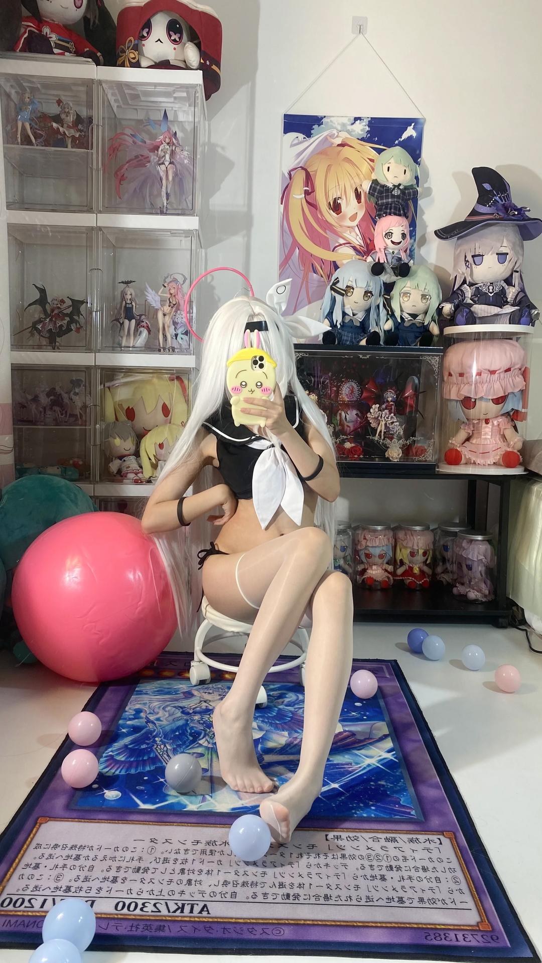 [cosplay] Shirly - Blue Archive Plana Swimsuit: White Hair Black-and-White Swimsuit Long Legs 113P