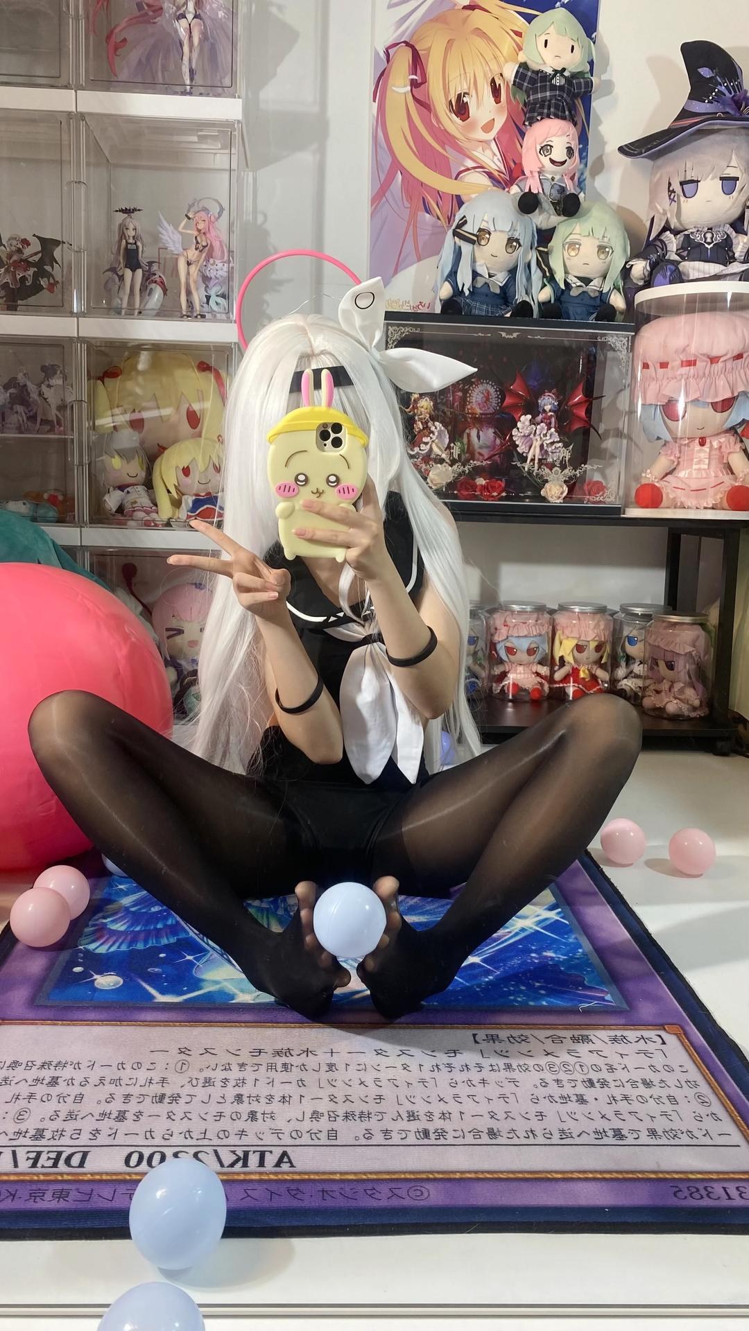 [cosplay] Shirly - Blue Archive Plana Swimsuit: White Hair Black-and-White Swimsuit Long Legs 113P