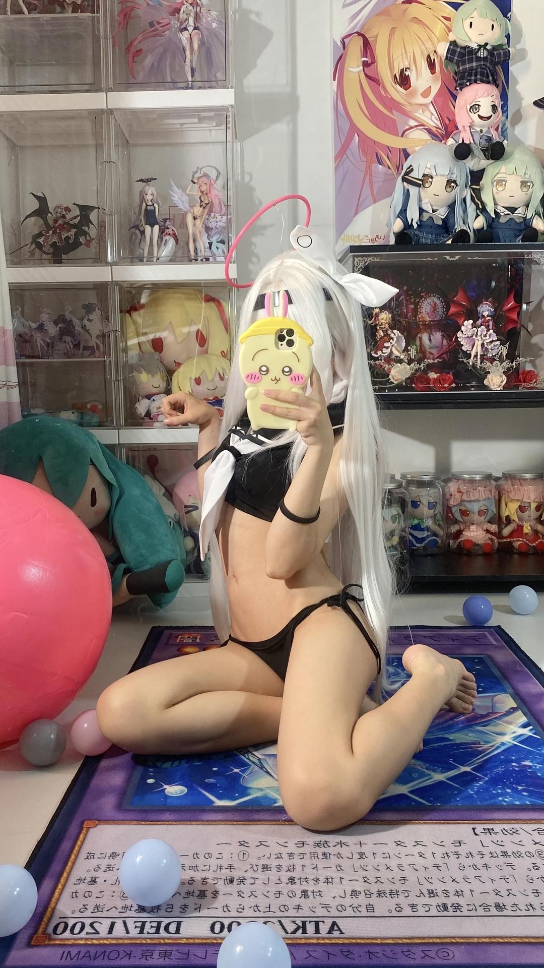 [cosplay] Shirly - Blue Archive Plana Swimsuit: White Hair Black-and-White Swimsuit Long Legs 113P