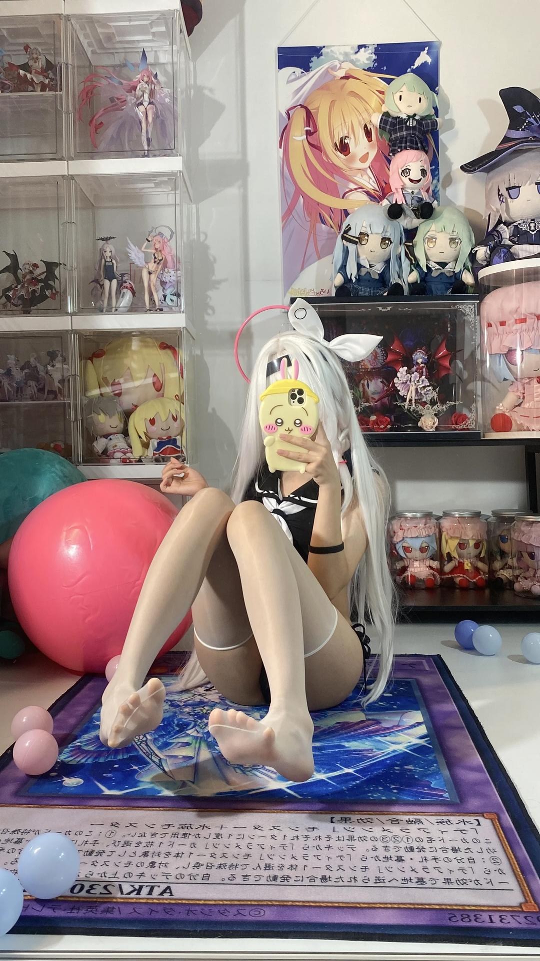 [cosplay] 白栎Shirly - 블루 아카이브 프라나 수영복：백발 흑백 수영복 미다리 113P