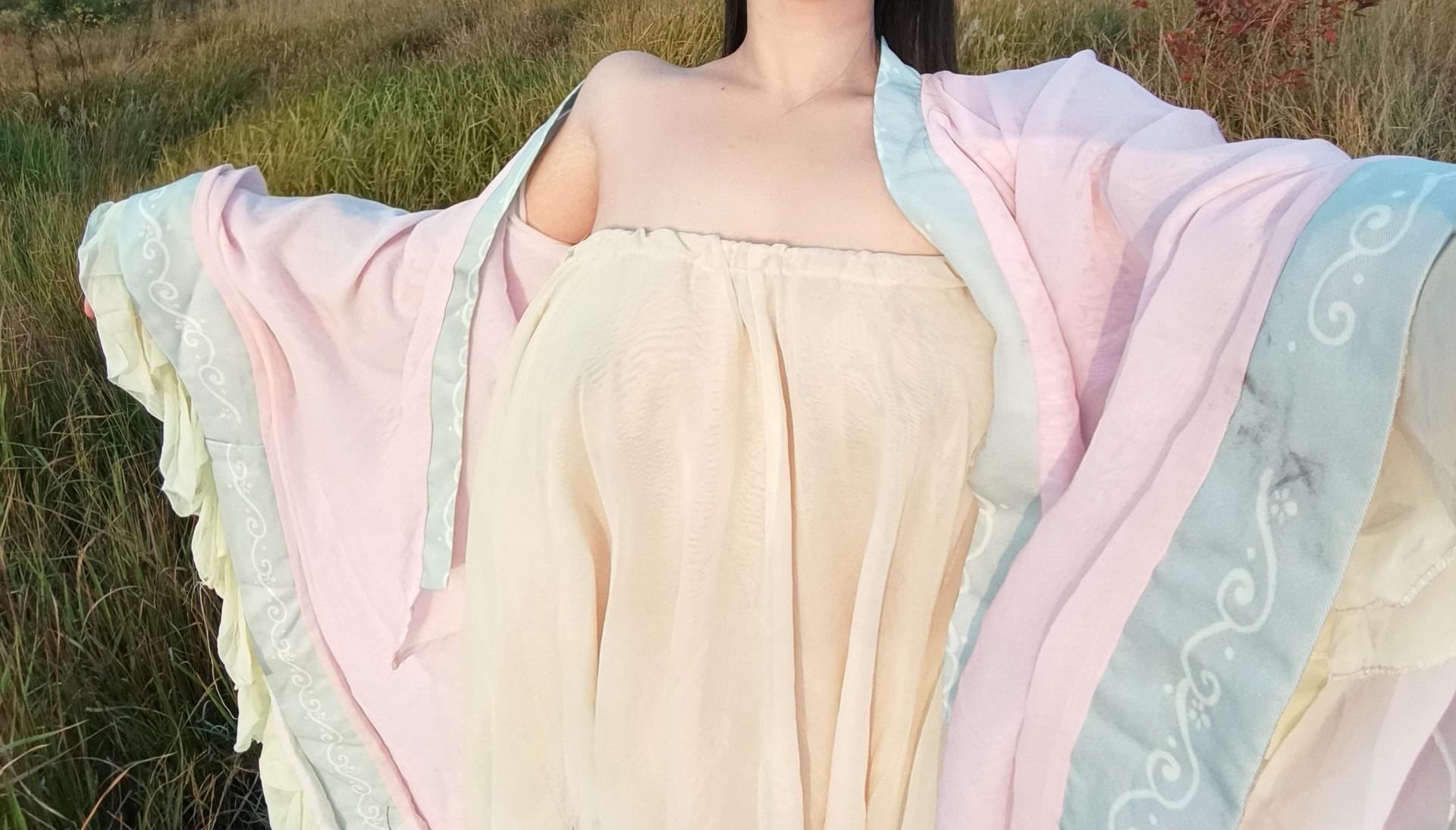 [写真] 弥鹿 - ถ่ายเซลฟี่ชุดฮั่นฝู: ชุดฮั่นฝูผ้าบางสไตล์โบราณกลางแจ้ง เซลฟี่ขาเรียวชุดฮั่นฝู 63P2V