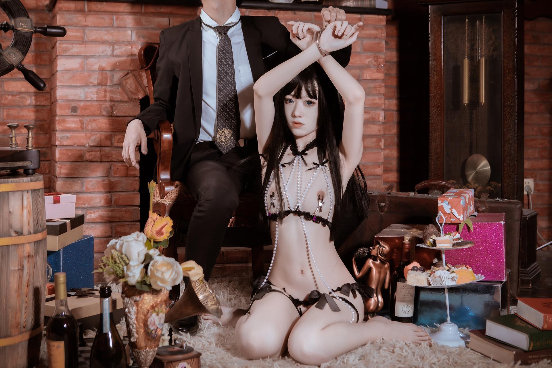 [写真] 果而kaer - ไข่มุก: ท้องฟ้าสีฟ้า ทุ่งหญ้าสีเขียว ชุดกระโปรงสีขาว ถ่ายนอกสถานที่ ภาพใสขาเรียว 15P