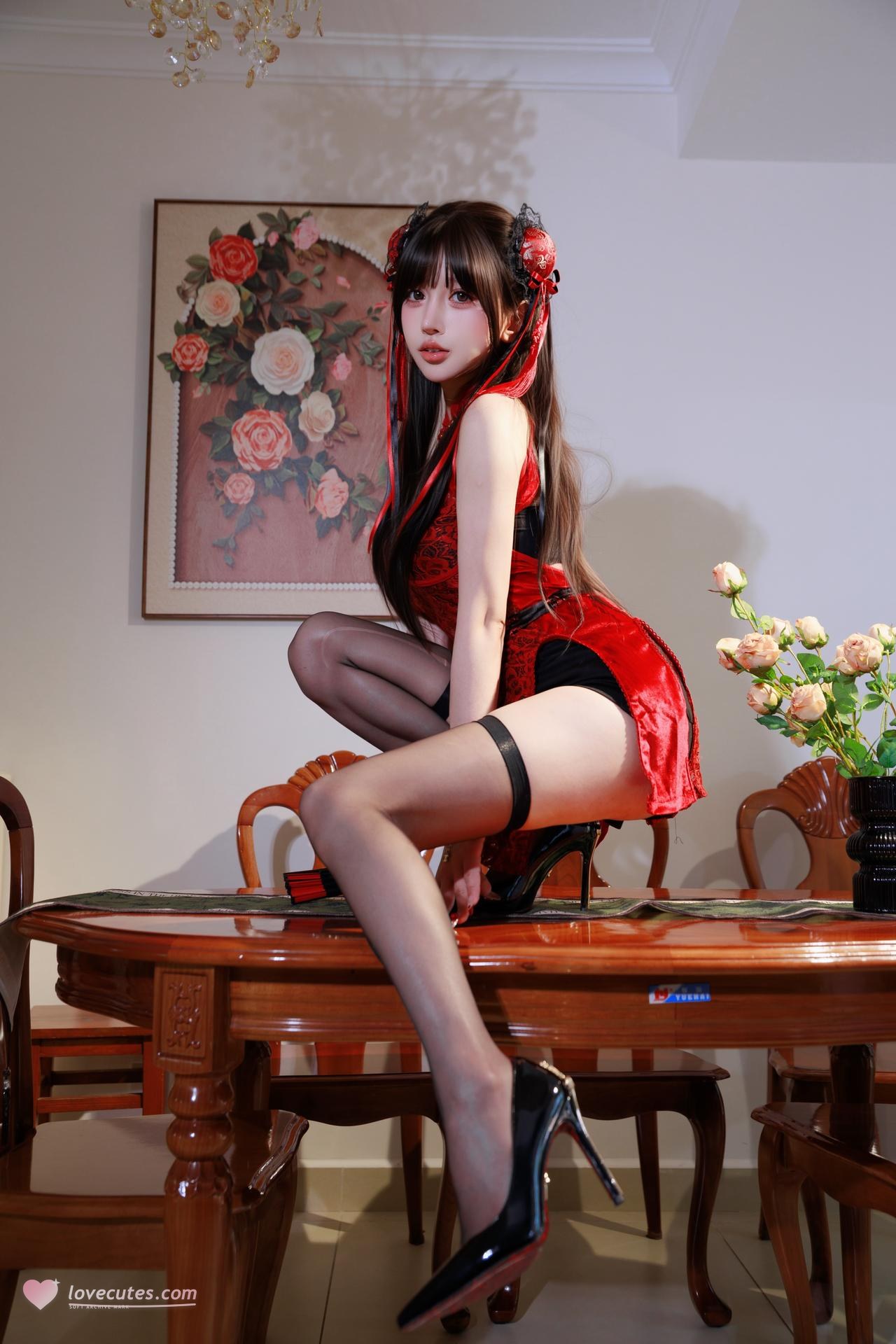 [写真] 过期米线线喵 - จงหัวเหนียง: ถ่ายสตูดิโอแนวจีนชุดกี่เพ้าสีแดง ถุงน่องสีดำ ขาเรียวสวย 22P