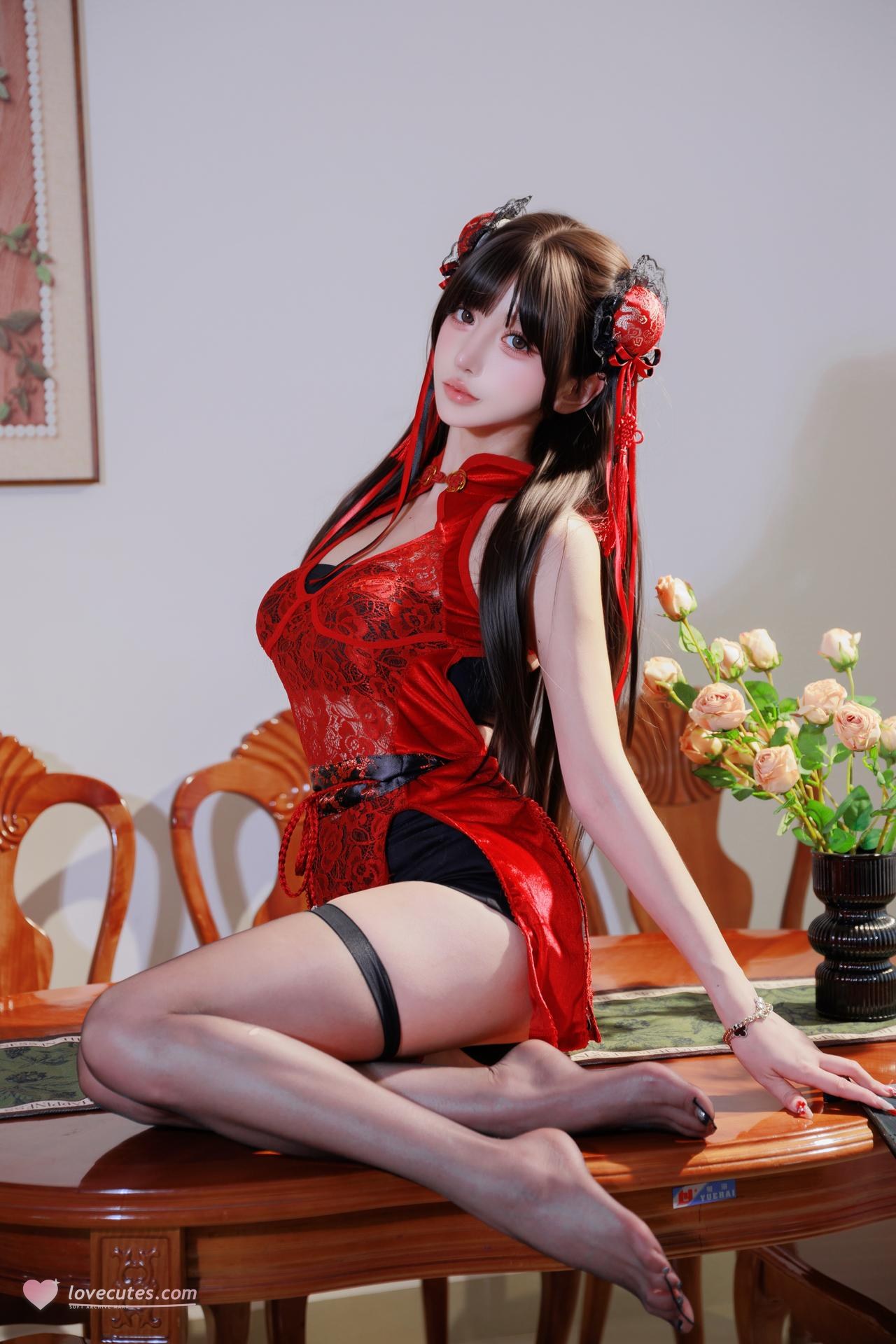 [写真] 过期米线线喵 - จงหัวเหนียง: ถ่ายสตูดิโอแนวจีนชุดกี่เพ้าสีแดง ถุงน่องสีดำ ขาเรียวสวย 22P