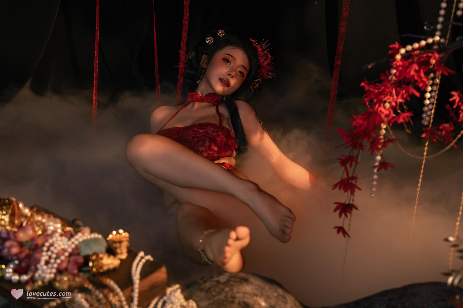 [私房] 奈汐酱nice - 流丹：紅紐の古風ランジェリー 花影の背景 大胆ショット 85P