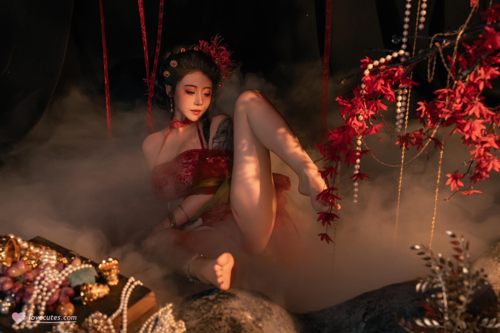 [私房] 奈汐酱nice - 流丹：紅紐の古風ランジェリー 花影の背景 大胆ショット 85P