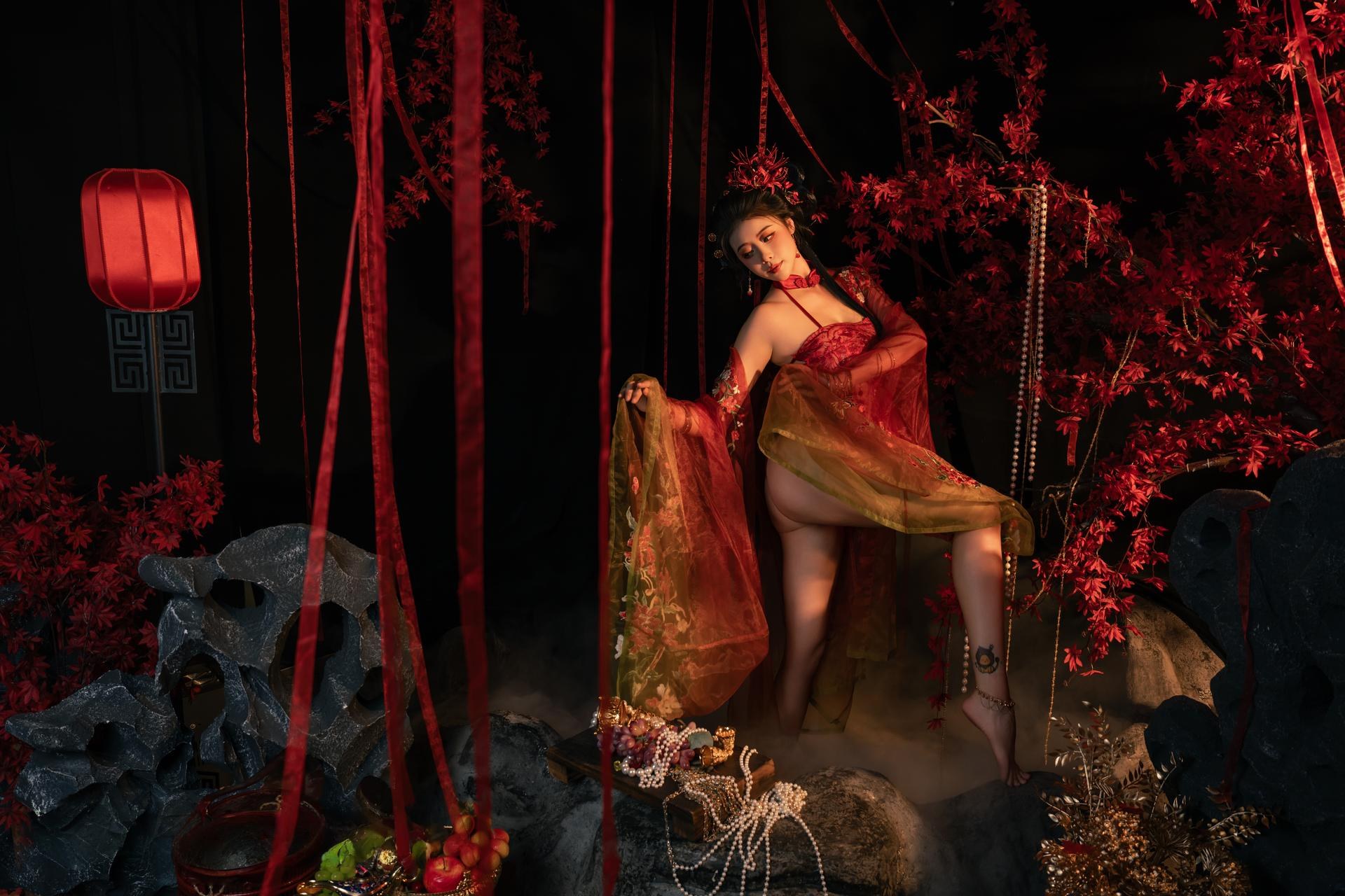 [Private] Naixiang nice - Liudan: Red String Ancient-Style Lingerie, Floral Shadow Set, Large-Scale, 85P