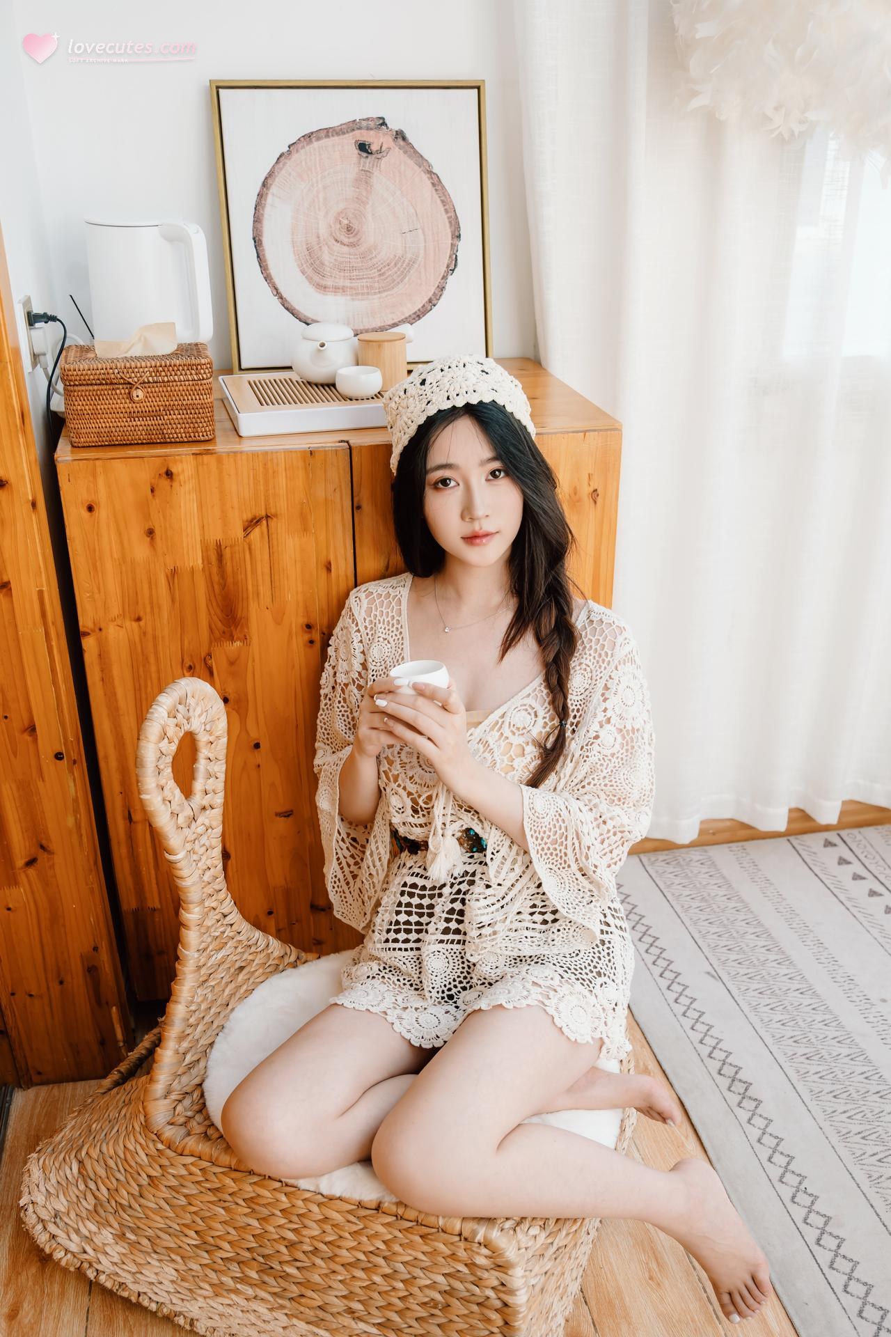 [私房] 年年Nnian - Mộc cẩm hoa: ren màu kem trắng chụp riêng tại nhà gỗ khoe ngực đẹp khoe chân dài 83P