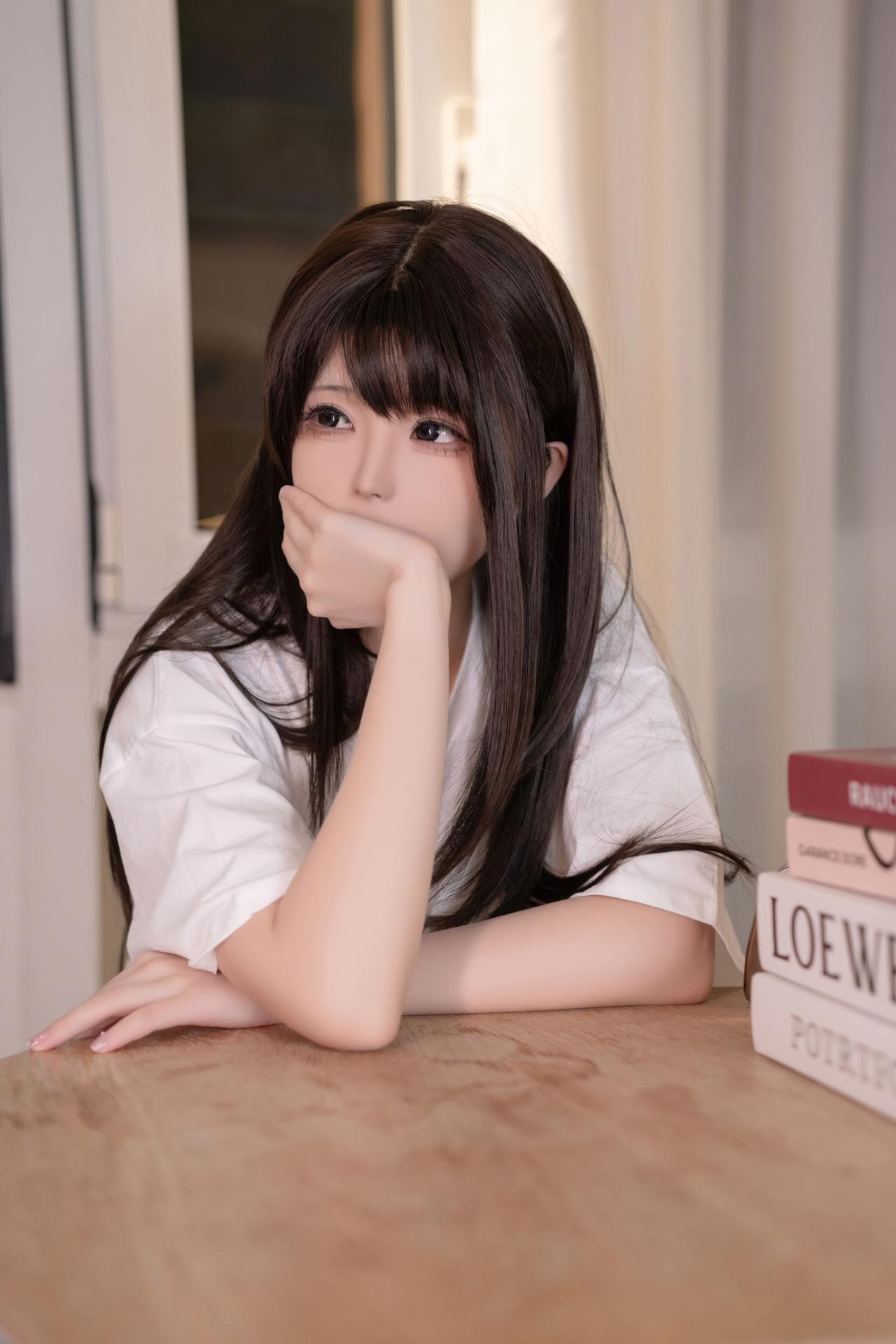 [私房] Quan冉有点饿 - tora酱的秘密男友：黑丝兔女郎床拍 露臀大尺度 112P