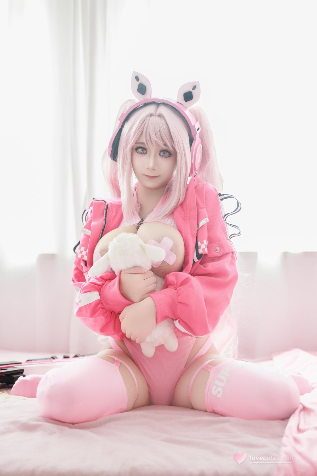 [cosplay] Ah Xuexue - Alice Swimwear: Pink Bunny-Ear Swimsuit, Spear by the Pool, Long Legs, 94P1V