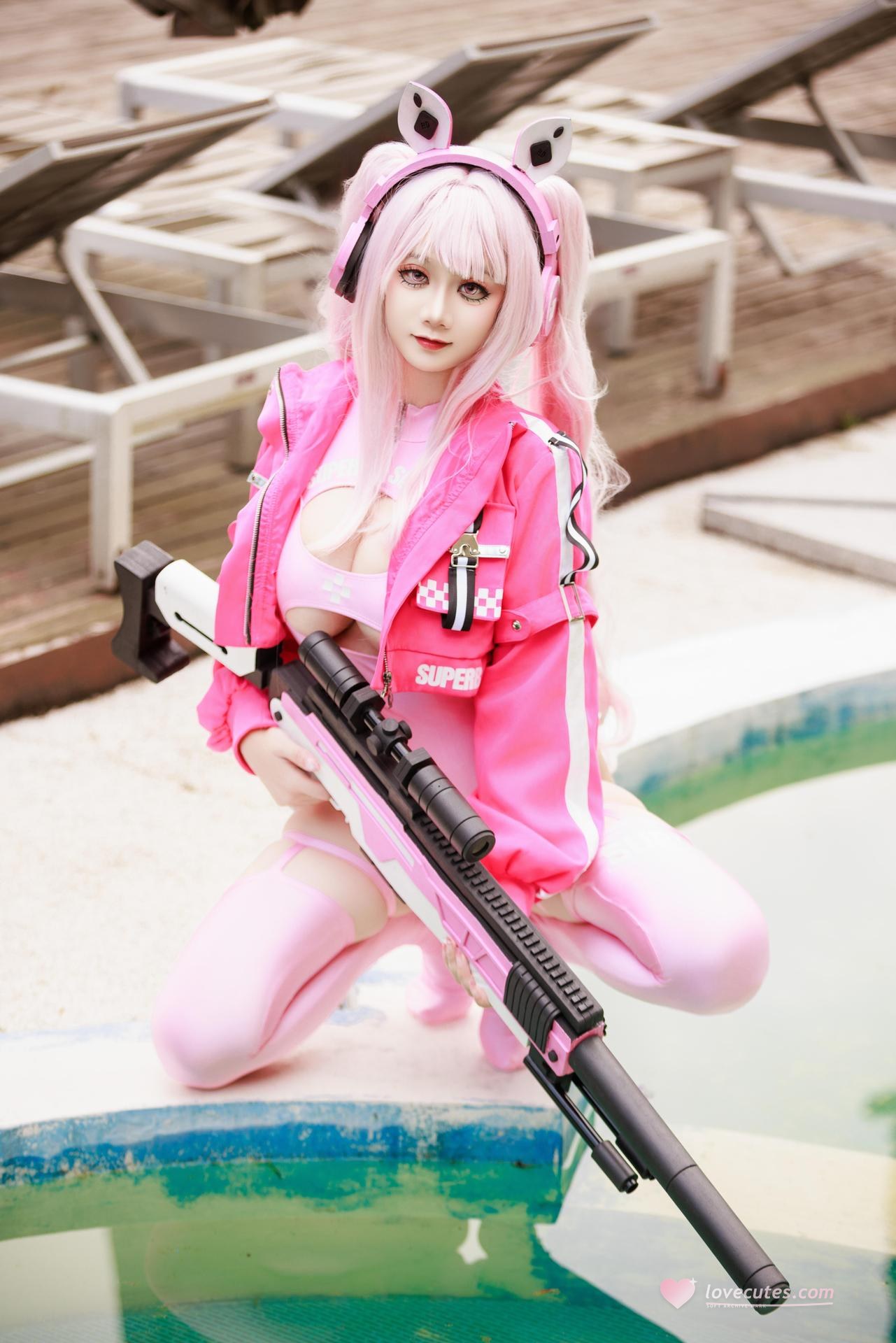 [cosplay] Ah Xuexue - Alice Swimwear: Pink Bunny-Ear Swimsuit, Spear by the Pool, Long Legs, 94P1V
