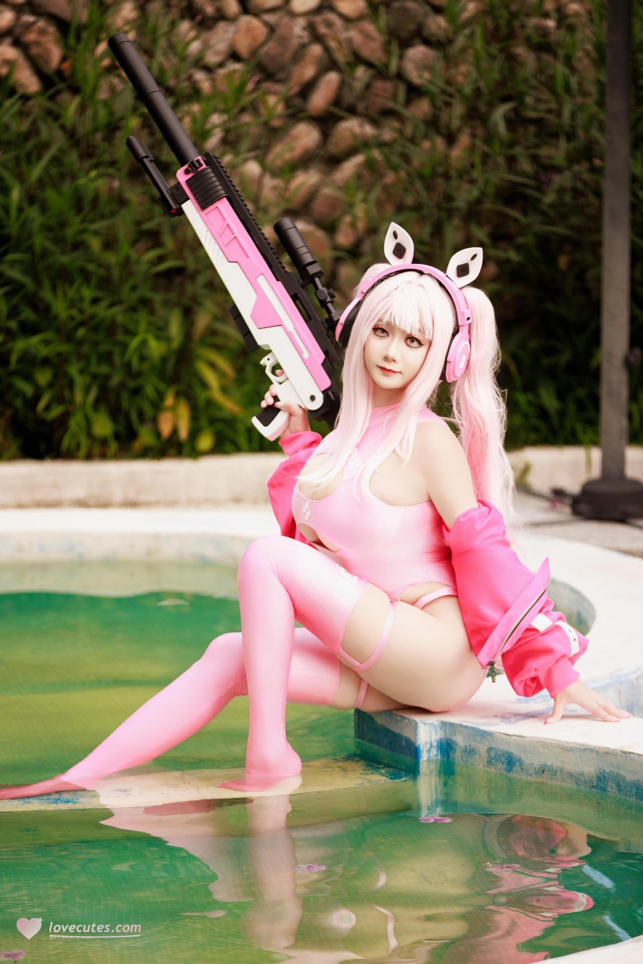 [cosplay] Ah Xuexue - Alice Swimwear: Pink Bunny-Ear Swimsuit, Spear by the Pool, Long Legs, 94P1V