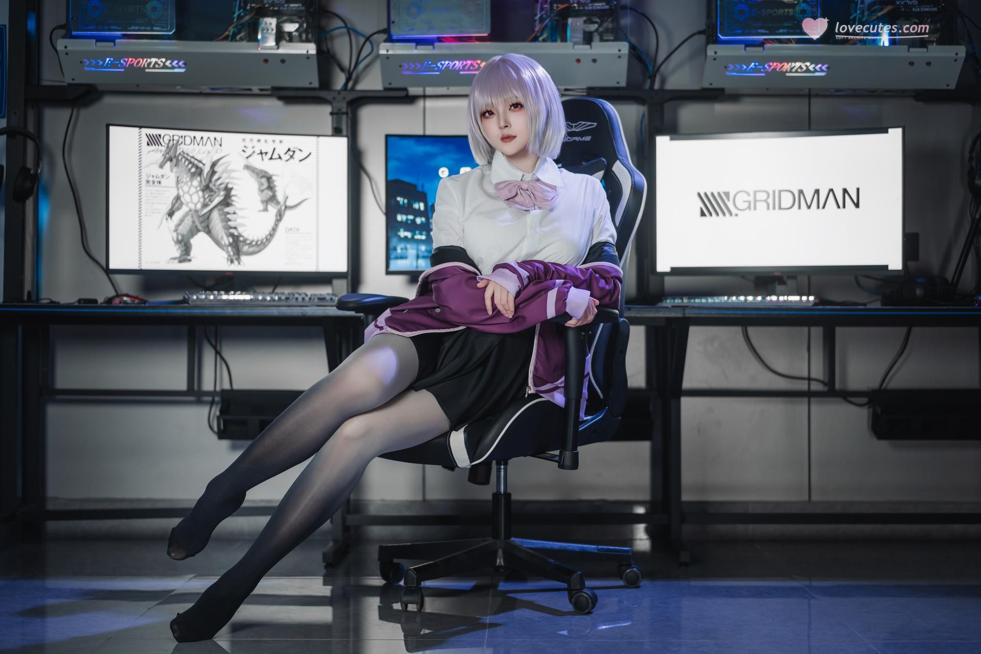 [cosplay] Natsuko夏夏子 - SSSS.GRIDMAN 新条茜：ชุดรัดรูปต่อสู้สีม่วงดำในห้องเครื่อง กลับลุคขาเรียวยาว 82P