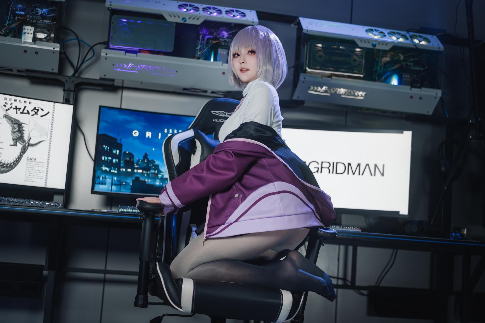 [cosplay] Natsuko夏夏子 - SSSS.GRIDMAN 新条茜：ชุดรัดรูปต่อสู้สีม่วงดำในห้องเครื่อง กลับลุคขาเรียวยาว 82P