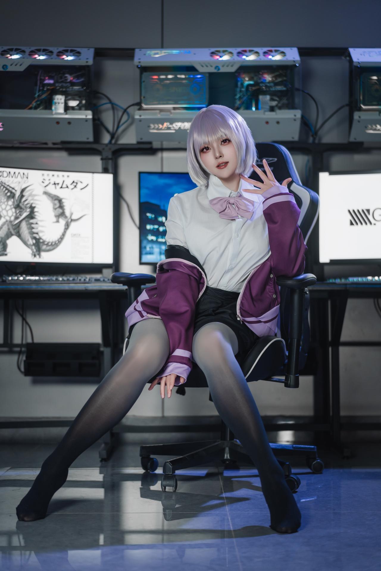 [cosplay] Natsuko夏夏子 - SSSS.GRIDMAN 新条茜：ชุดรัดรูปต่อสู้สีม่วงดำในห้องเครื่อง กลับลุคขาเรียวยาว 82P