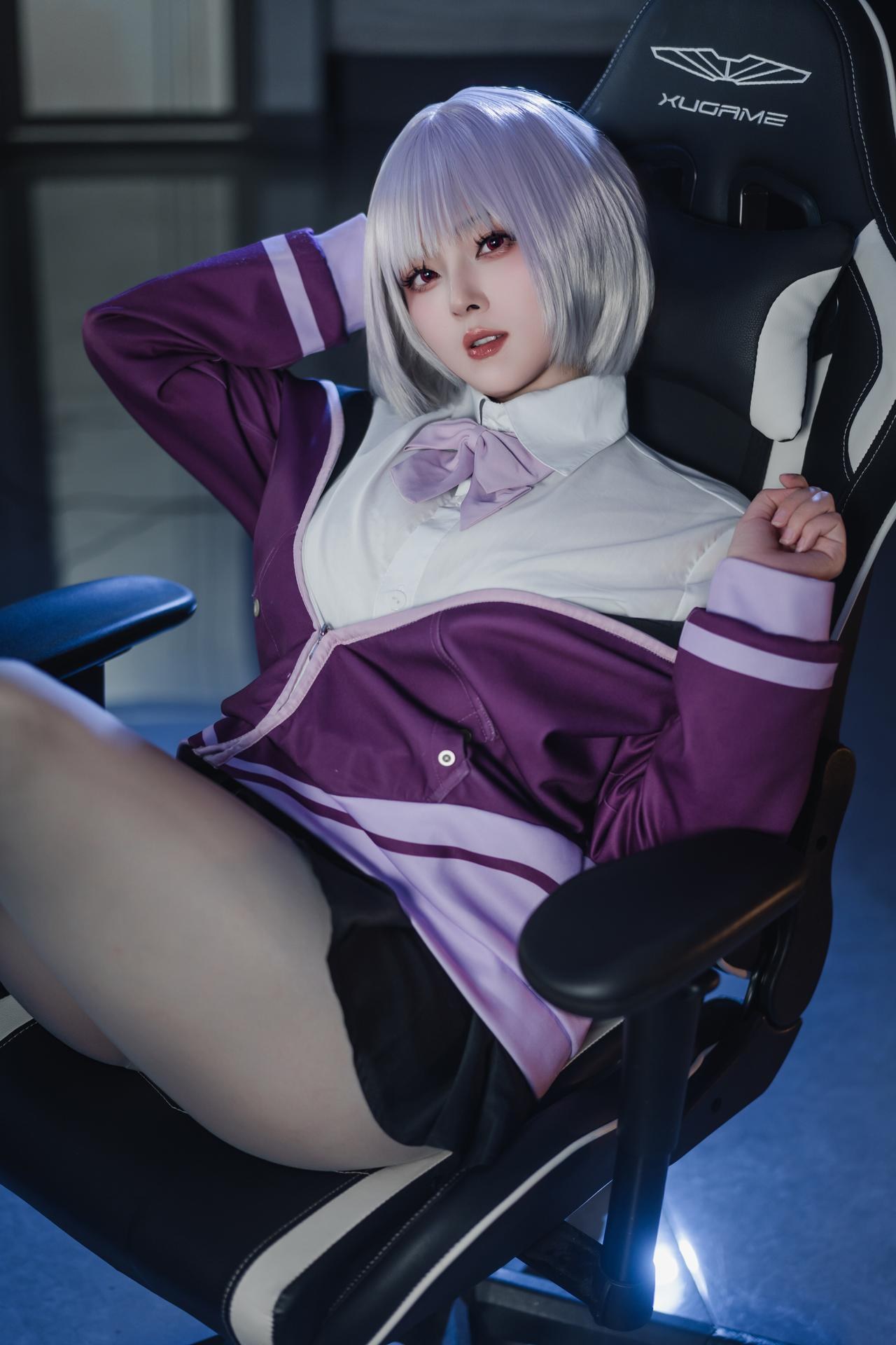 [cosplay] Natsuko夏夏子 - SSSS.GRIDMAN 新条茜：quần áo chiến đấu bó sát tím đen trong phòng máy, đôi chân đẹp được tái hiện 82P
