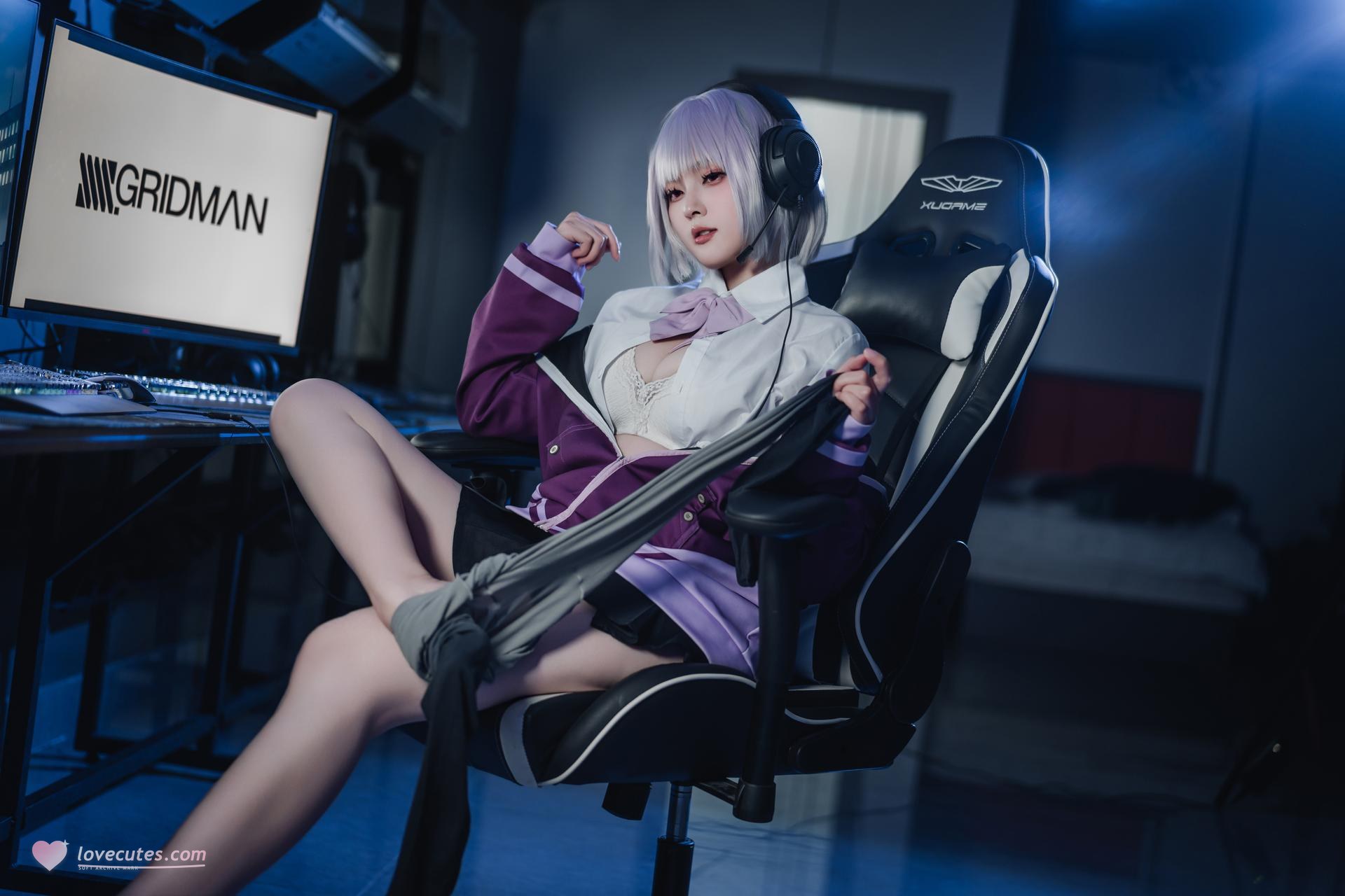 [cosplay] Natsuko夏夏子 - SSSS.GRIDMAN 新条茜：机房紫黑紧身战斗服 美腿还原 82P