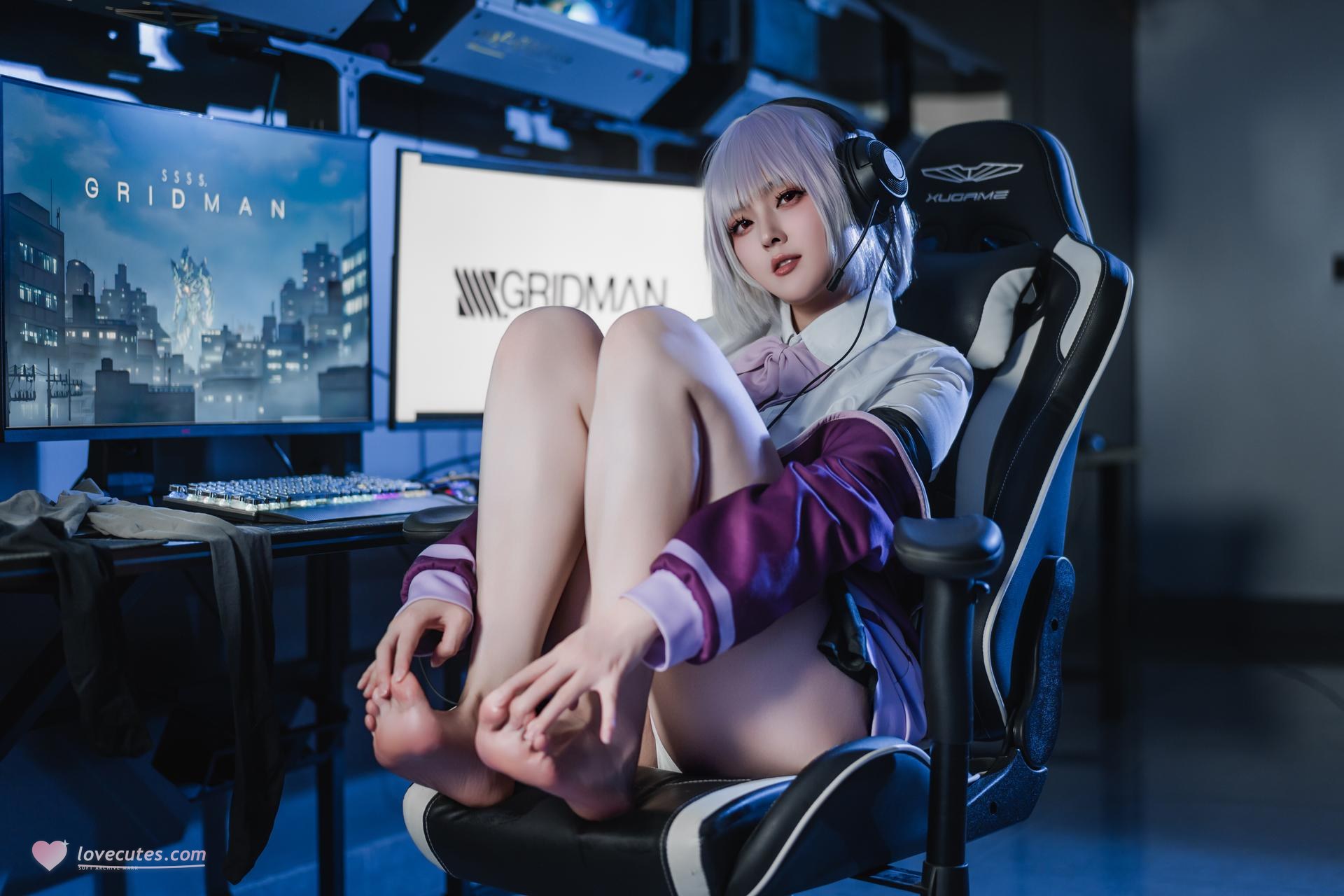 [cosplay] Natsuko夏夏子 - SSSS.GRIDMAN 新条茜：机房紫黑紧身战斗服 美腿还原 82P