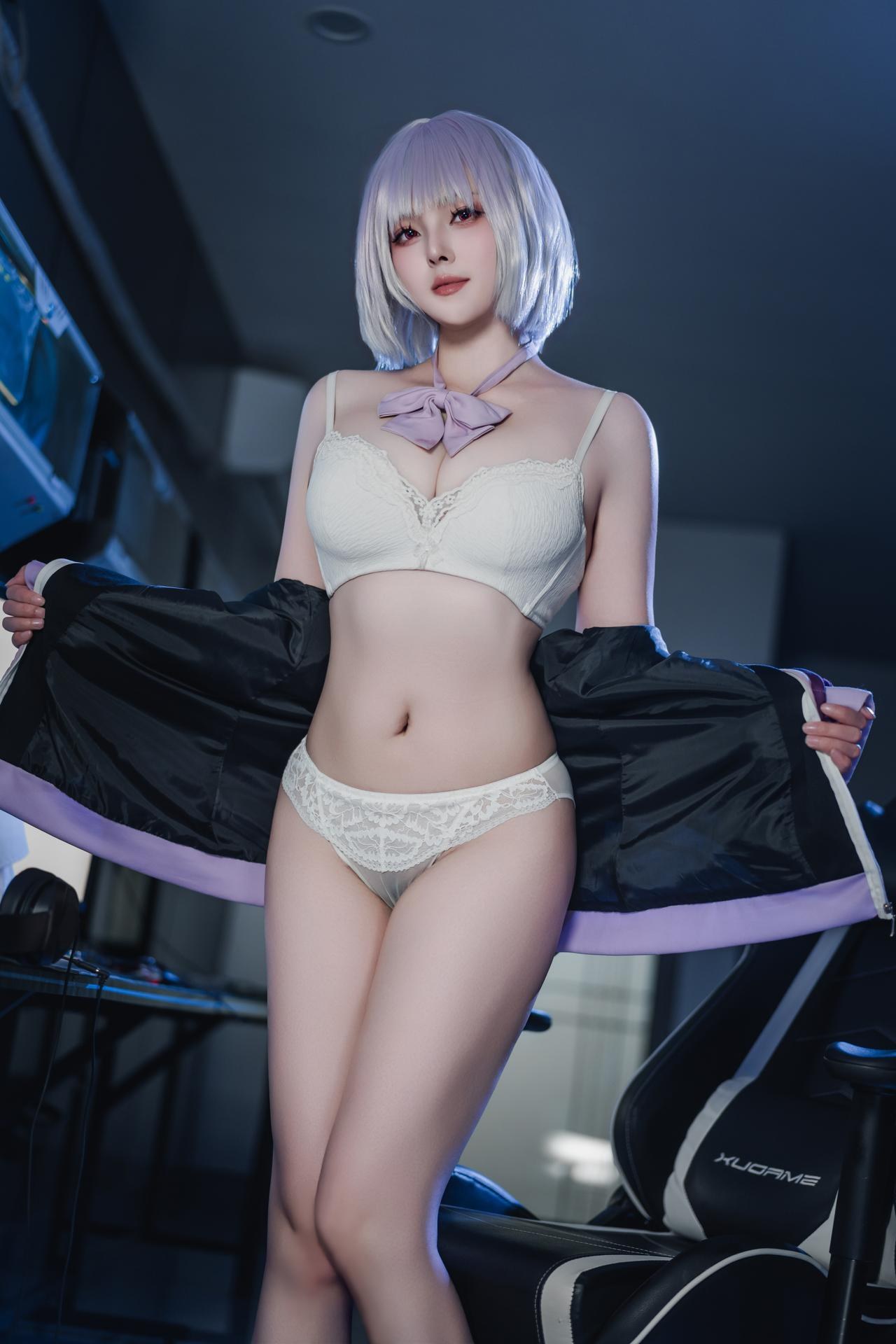 [cosplay] Natsuko夏夏子 - SSSS.GRIDMAN Shinjo Akane: Server Room Purple-Black Tight Battle Suit, Beautiful Legs Recreation 82P