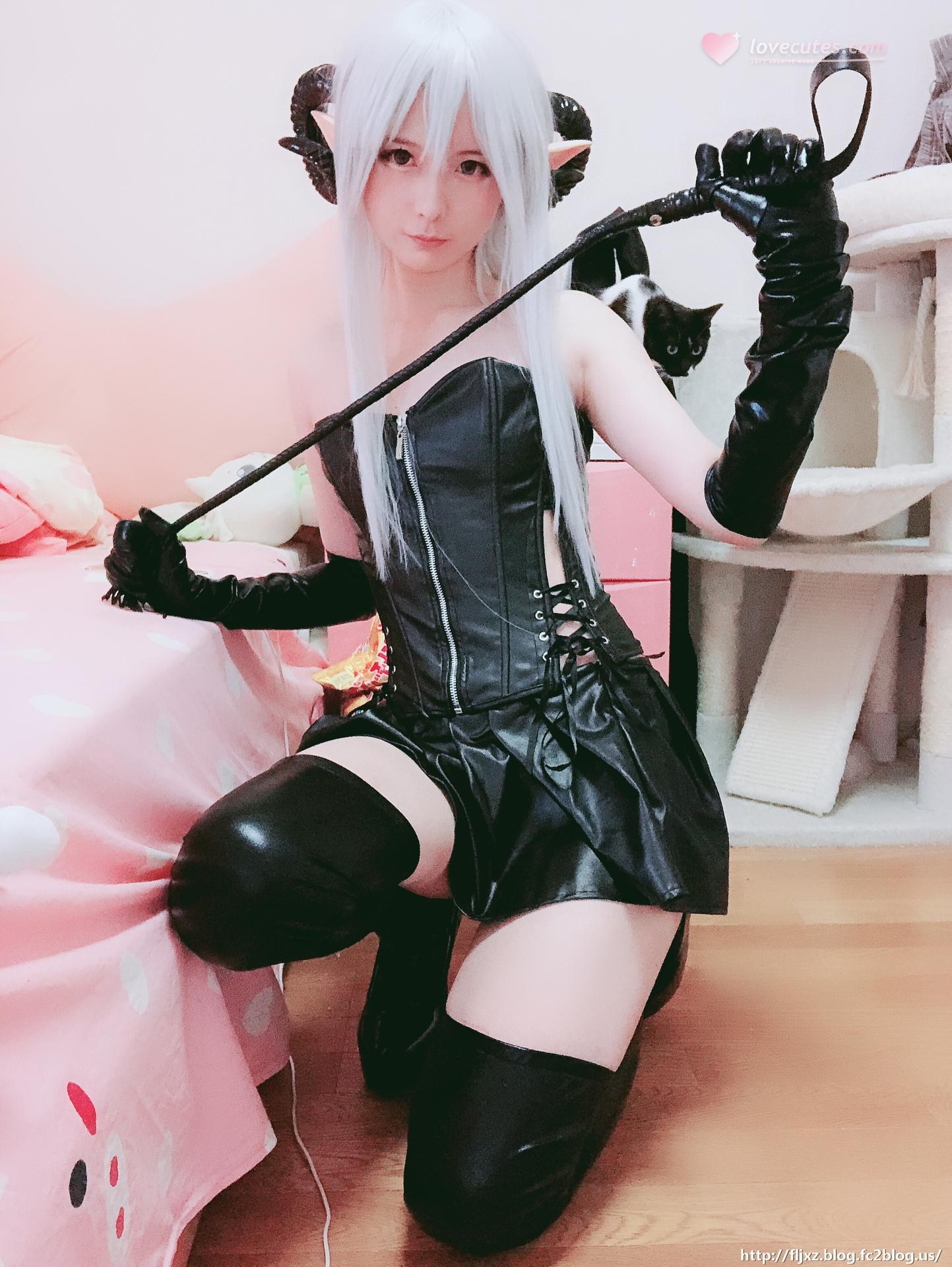 [Private] Xi Daidai - Leather Little Devil: Latex Long-Legged Private Shoot 56P2V