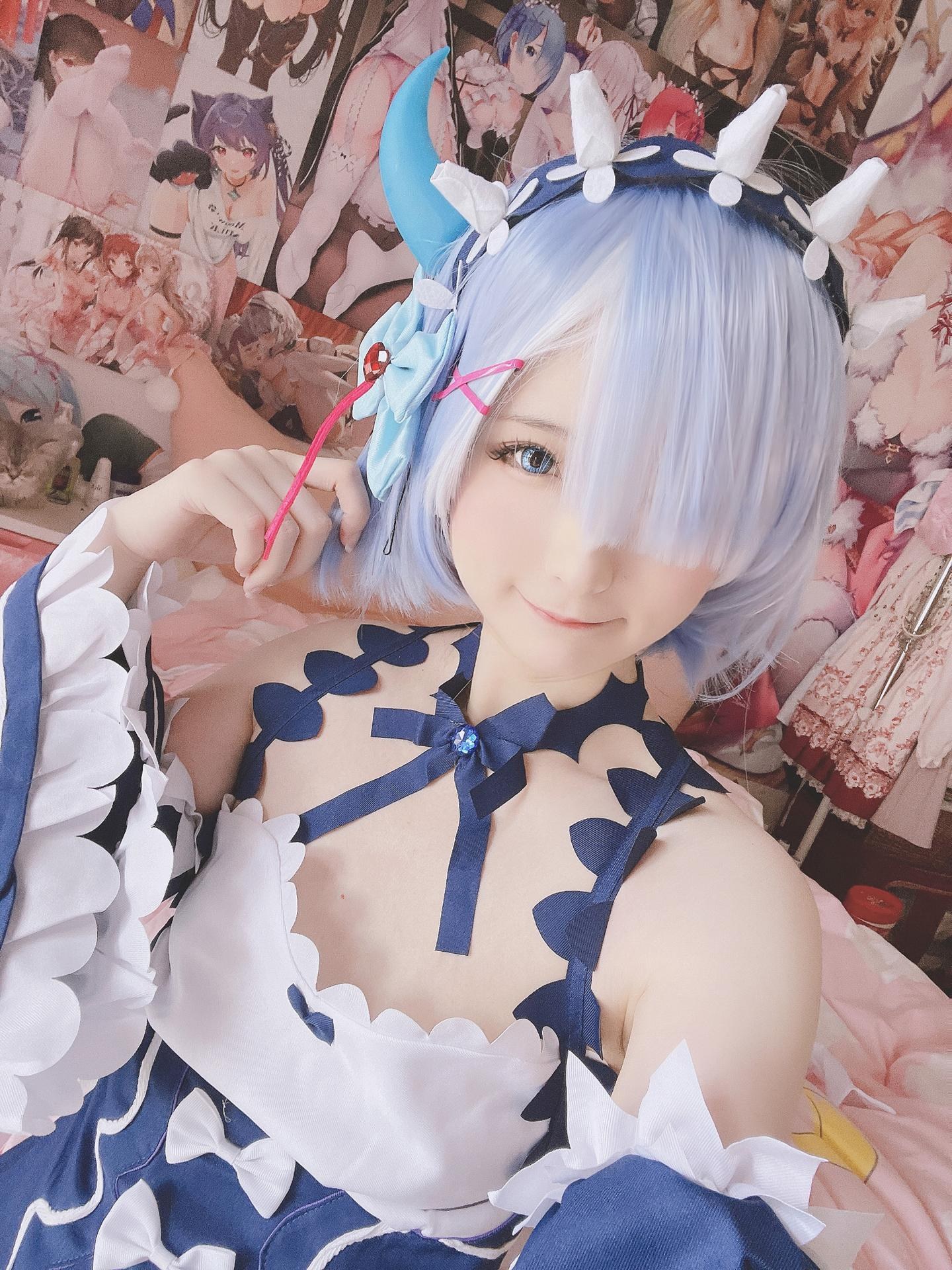 [cosplay] 习呆呆 - Ganyu: tái hiện quy mô lớn lộ điểm nhạy cảm của nữ hầu gái tóc xanh 36P2V