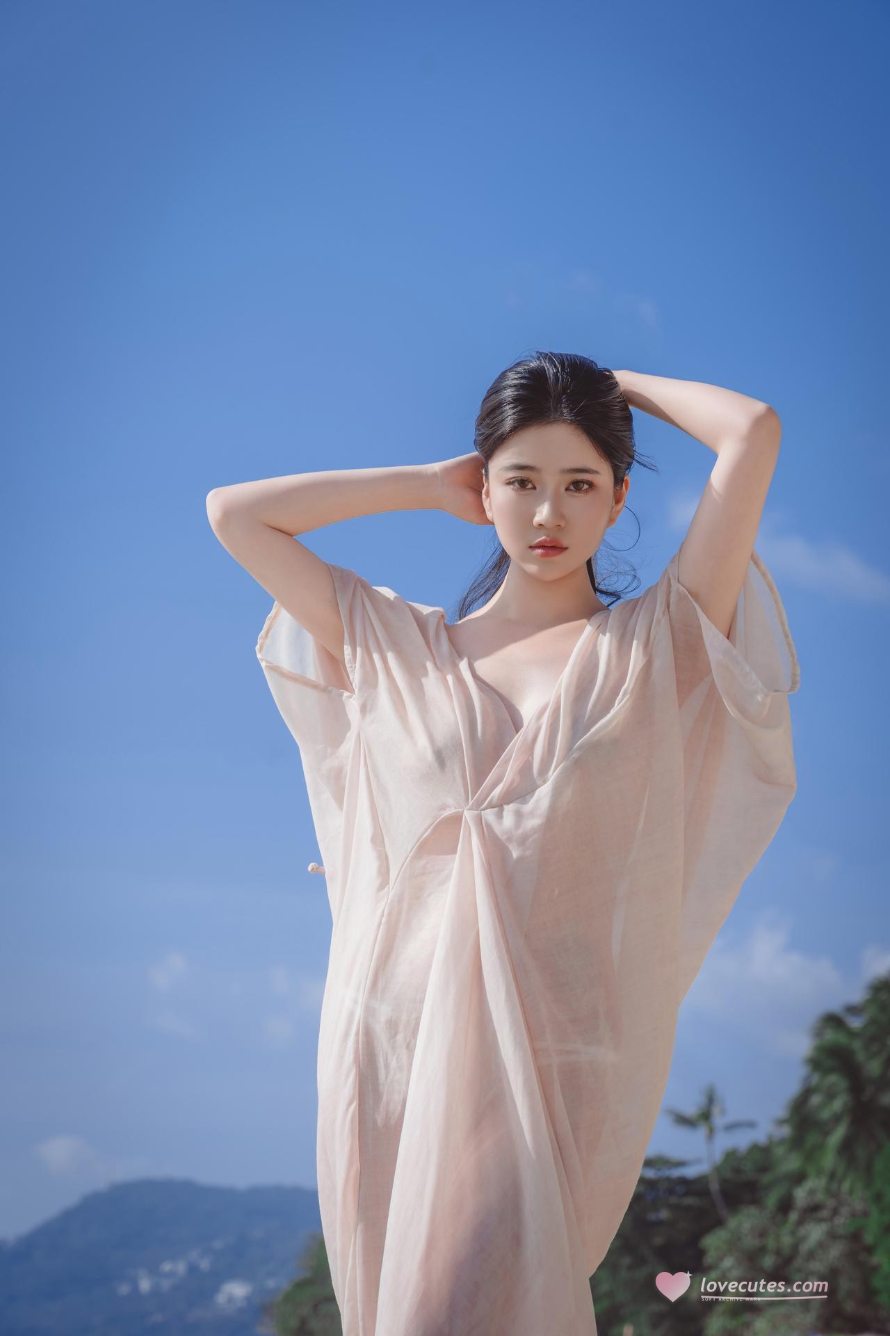 [Photo] Nian Nnian - Sea Breeze: Beachside White Chiffon Dress Sunlit Legs Photoshoot 80P