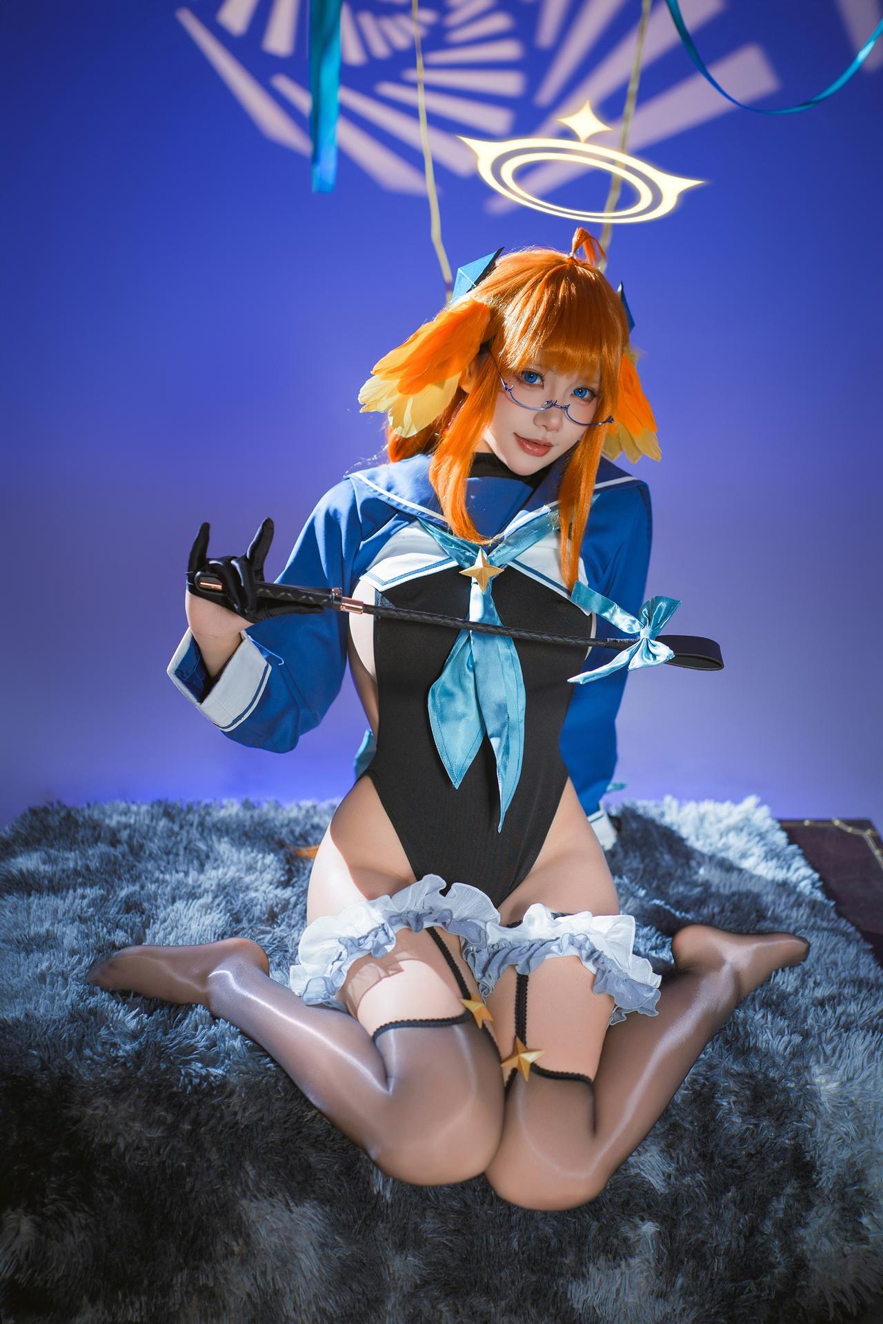 [cosplay] Is it a bear cub? - Blue Archive Enjo Shimizu: Evil female executive black stockings and beautiful legs 40P