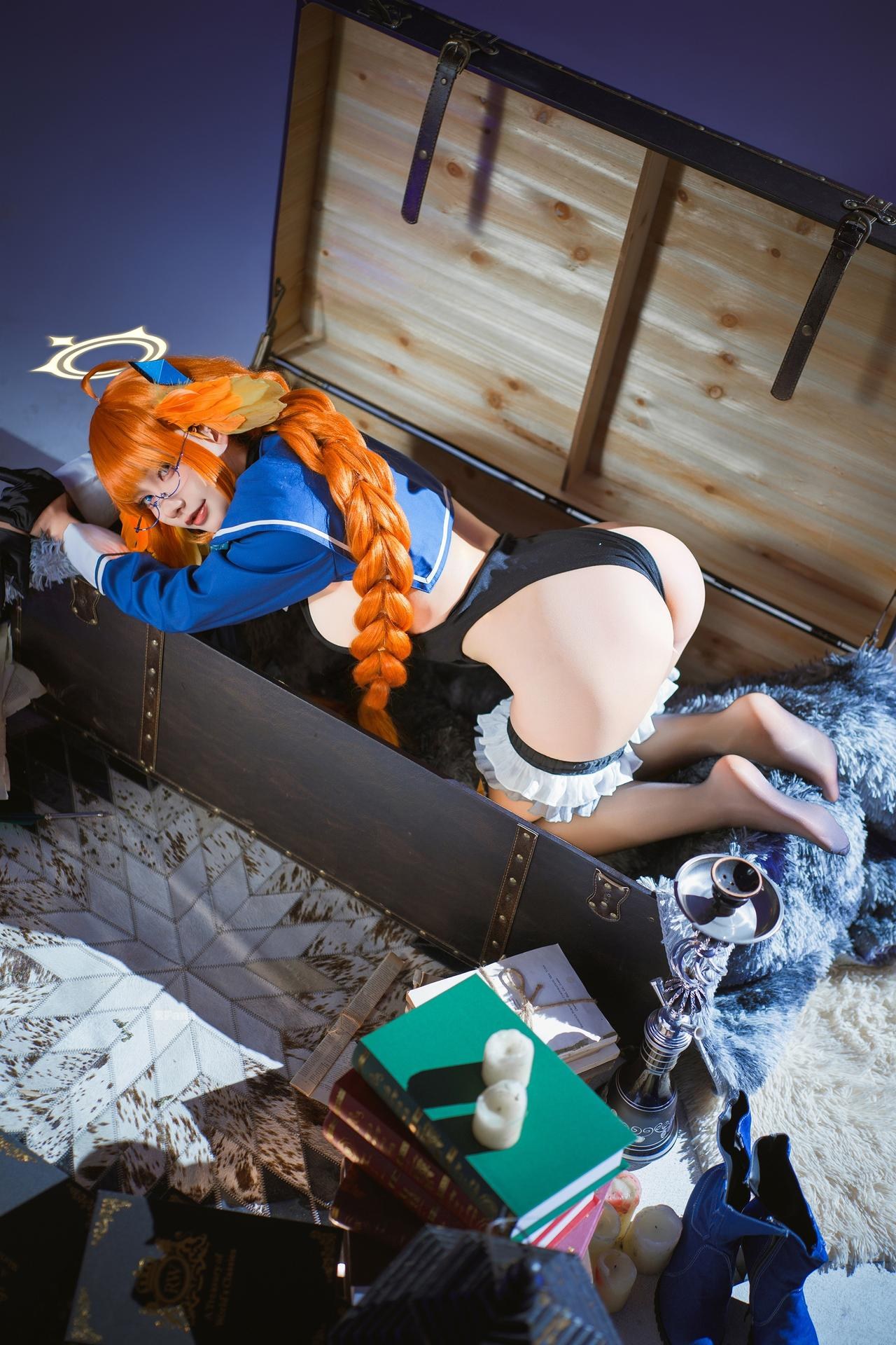 [cosplay] Is it a bear cub? - Blue Archive Enjo Shimizu: Evil female executive black stockings and beautiful legs 40P