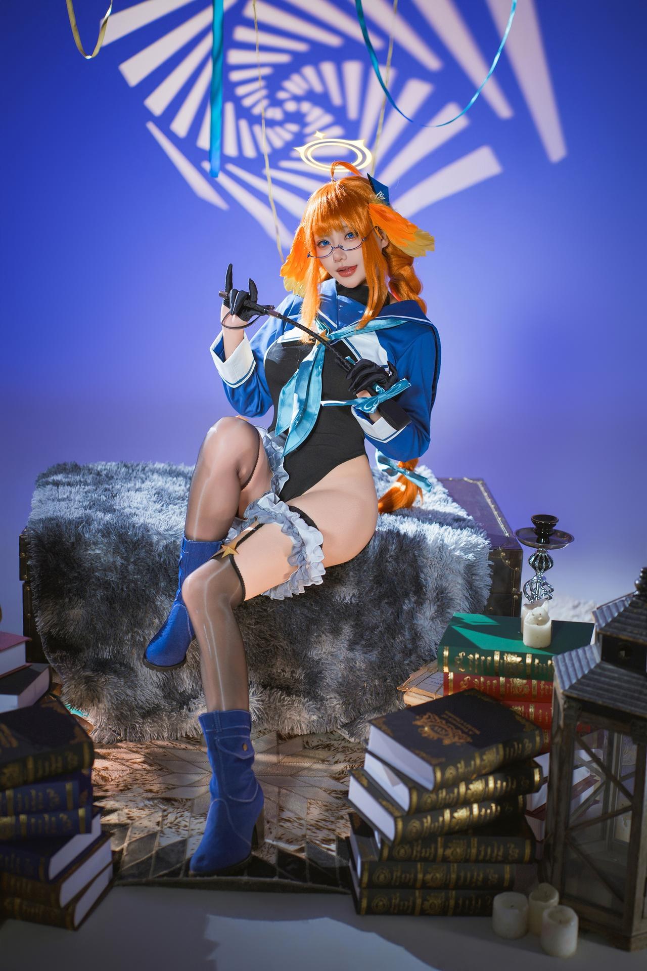[cosplay] Is it a bear cub? - Blue Archive Enjo Shimizu: Evil female executive black stockings and beautiful legs 40P