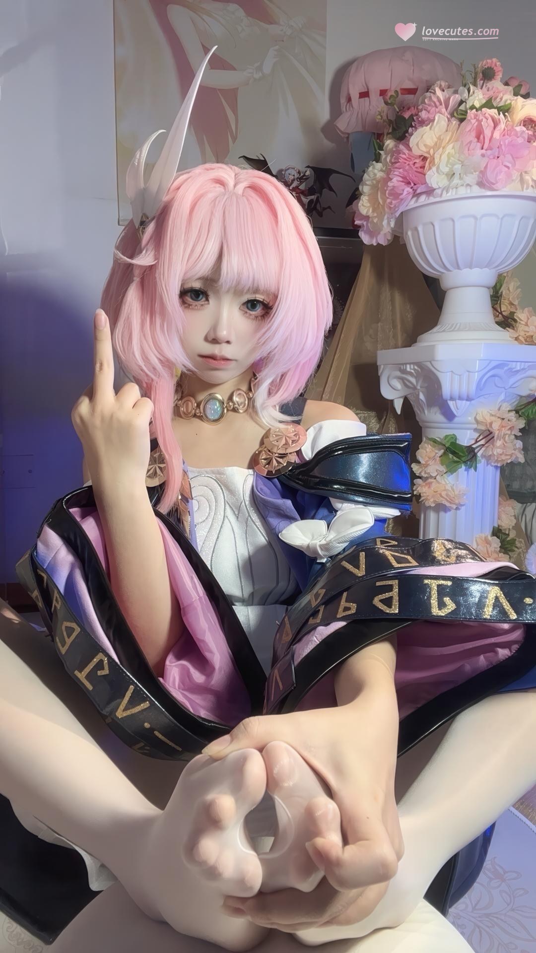 [cosplay] 白栎Shirly - 昔涟：ผมชมพู ชุดฟังก์ชันนัล ถุงน่องขาว ขาเรียวเหมือนตัวละคร 130P