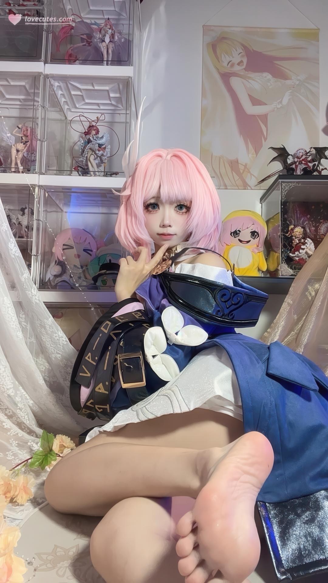 [cosplay] 白栎Shirly - 昔涟：ผมชมพู ชุดฟังก์ชันนัล ถุงน่องขาว ขาเรียวเหมือนตัวละคร 130P