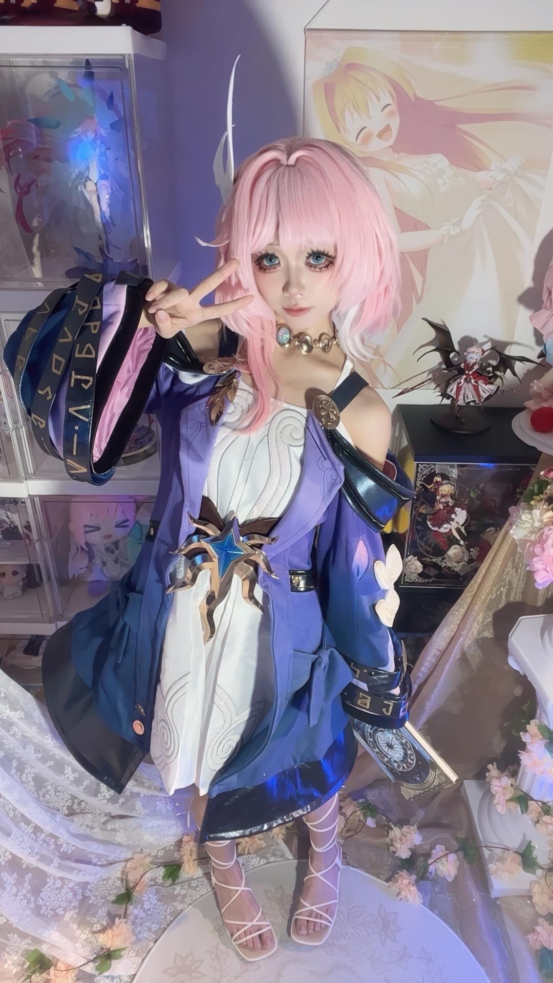 [cosplay] Bai Li Shirly - Xilian: Pink-haired techwear, white stockings, character recreation 130P