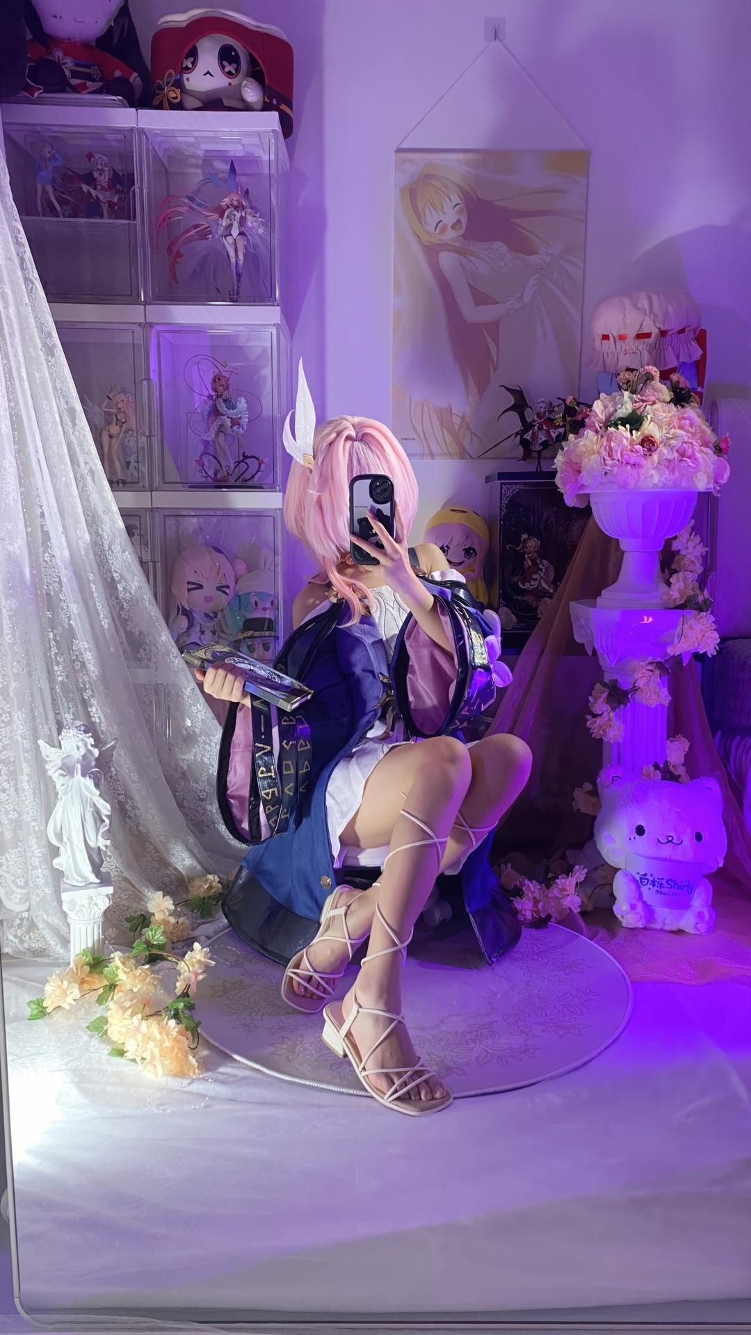 [cosplay] 白栎Shirly - Xi Lian: Tóc hồng, trang phục cơ năng, chân dài tất trắng, tái hiện nhân vật 130P