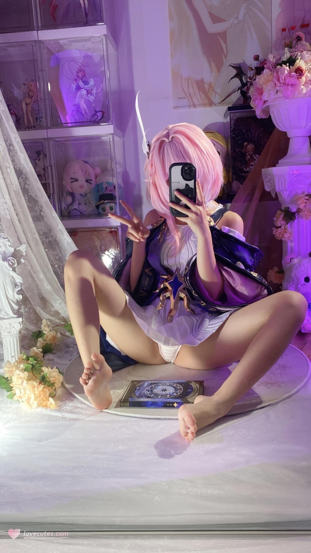 [cosplay] 白栎Shirly - 昔漣：粉髮機能服 白絲美腿角色還原 130P