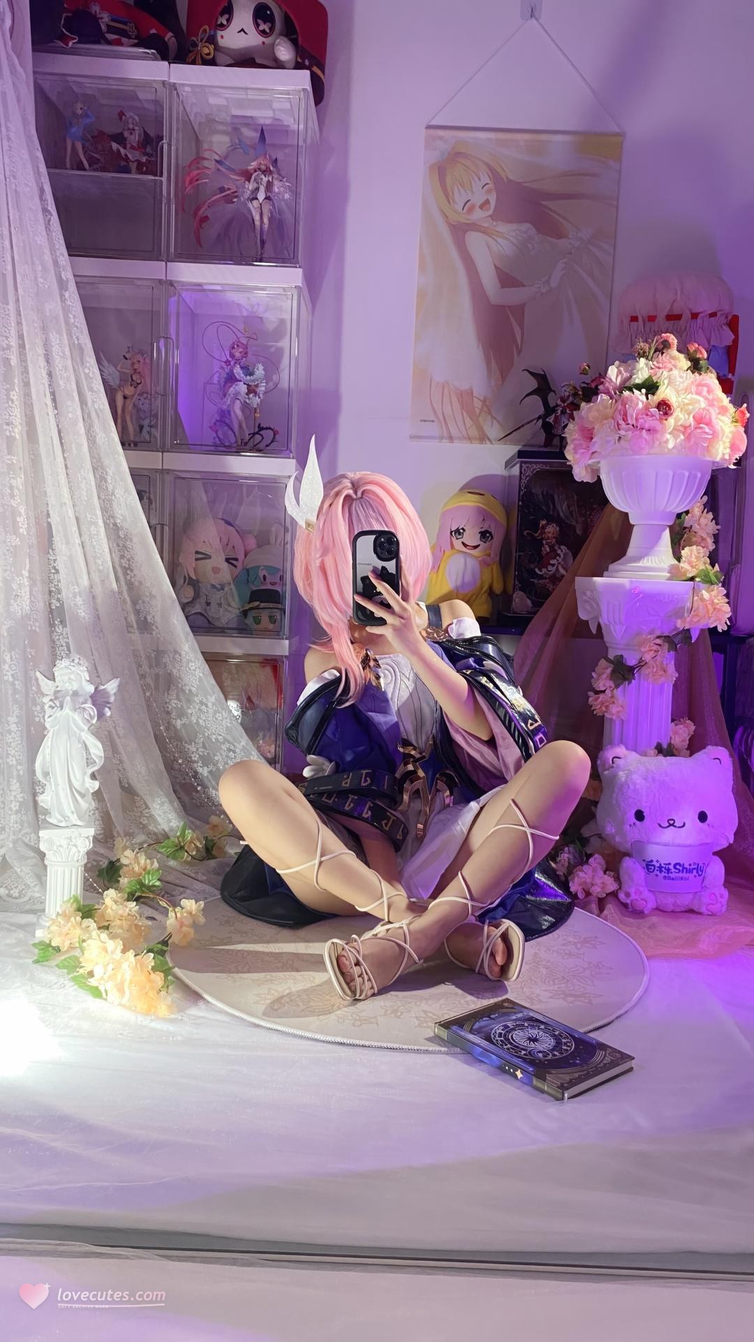 [cosplay] 白栎Shirly - 昔漣：粉髮機能服 白絲美腿角色還原 130P