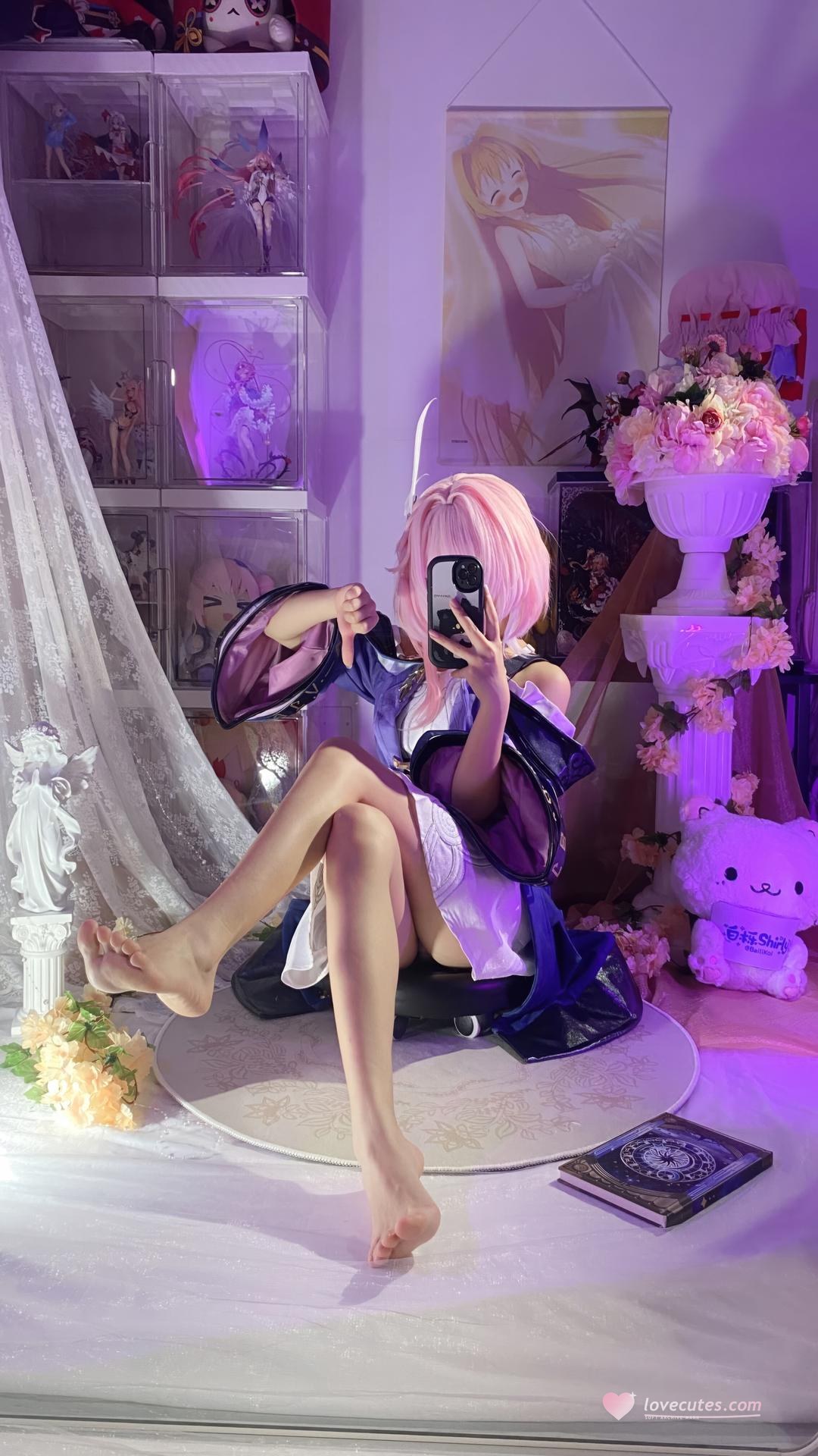 [cosplay] 白栎Shirly - 昔漣：粉髮機能服 白絲美腿角色還原 130P