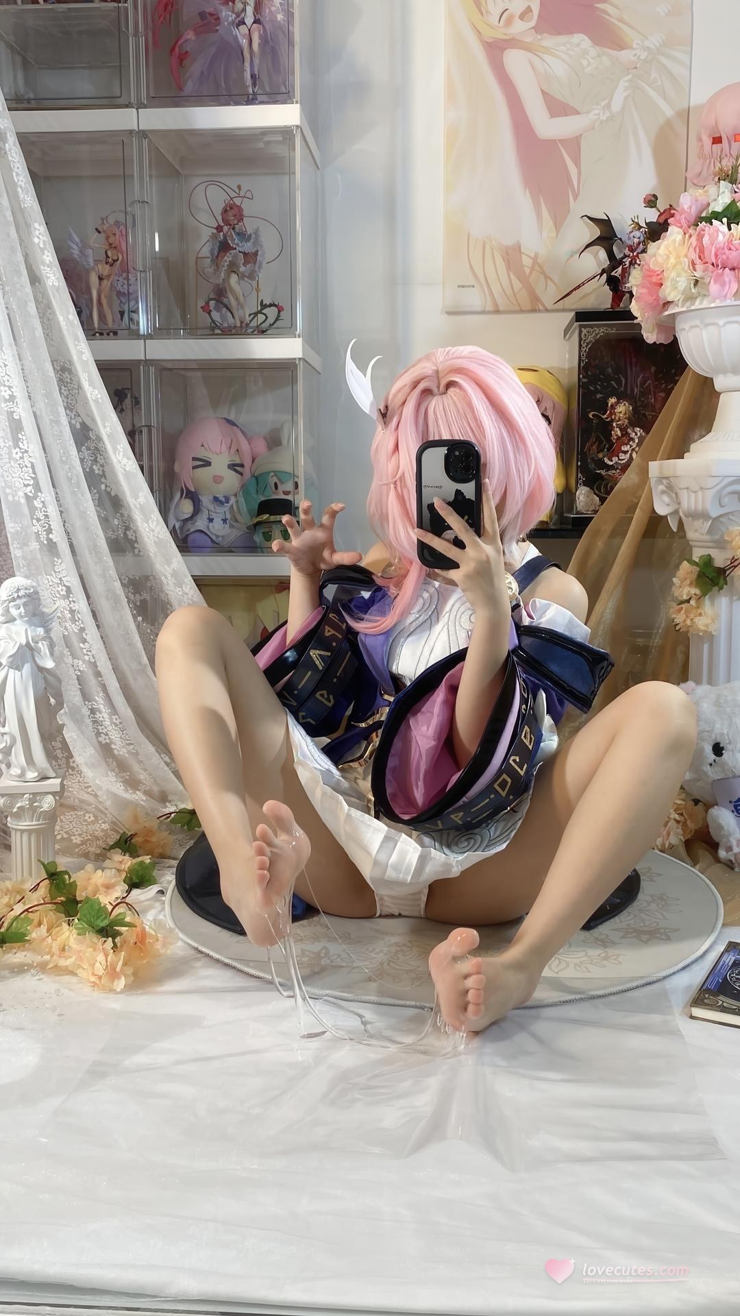 [cosplay] 白栎Shirly - 昔漣：粉髮機能服 白絲美腿角色還原 130P