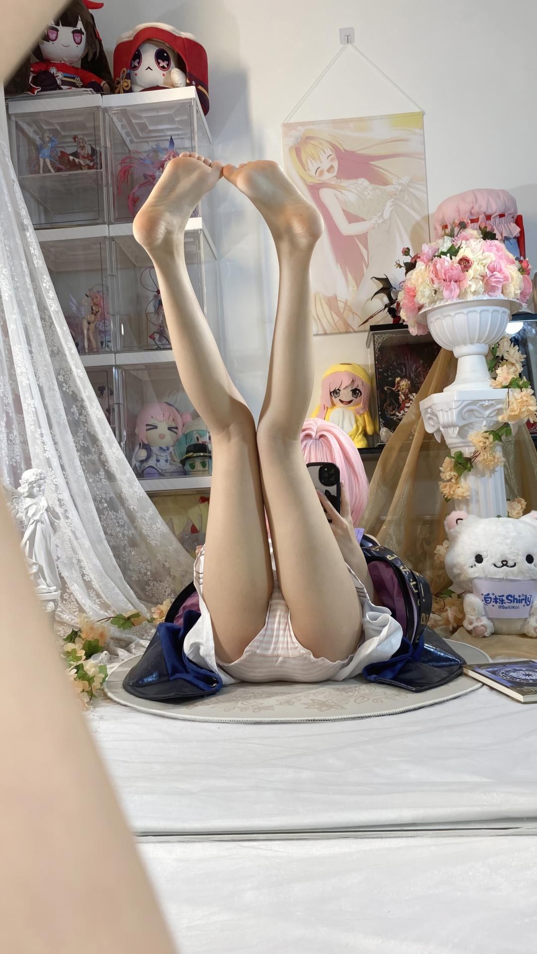 [cosplay] 白栎Shirly - 昔漣：粉髮機能服 白絲美腿角色還原 130P
